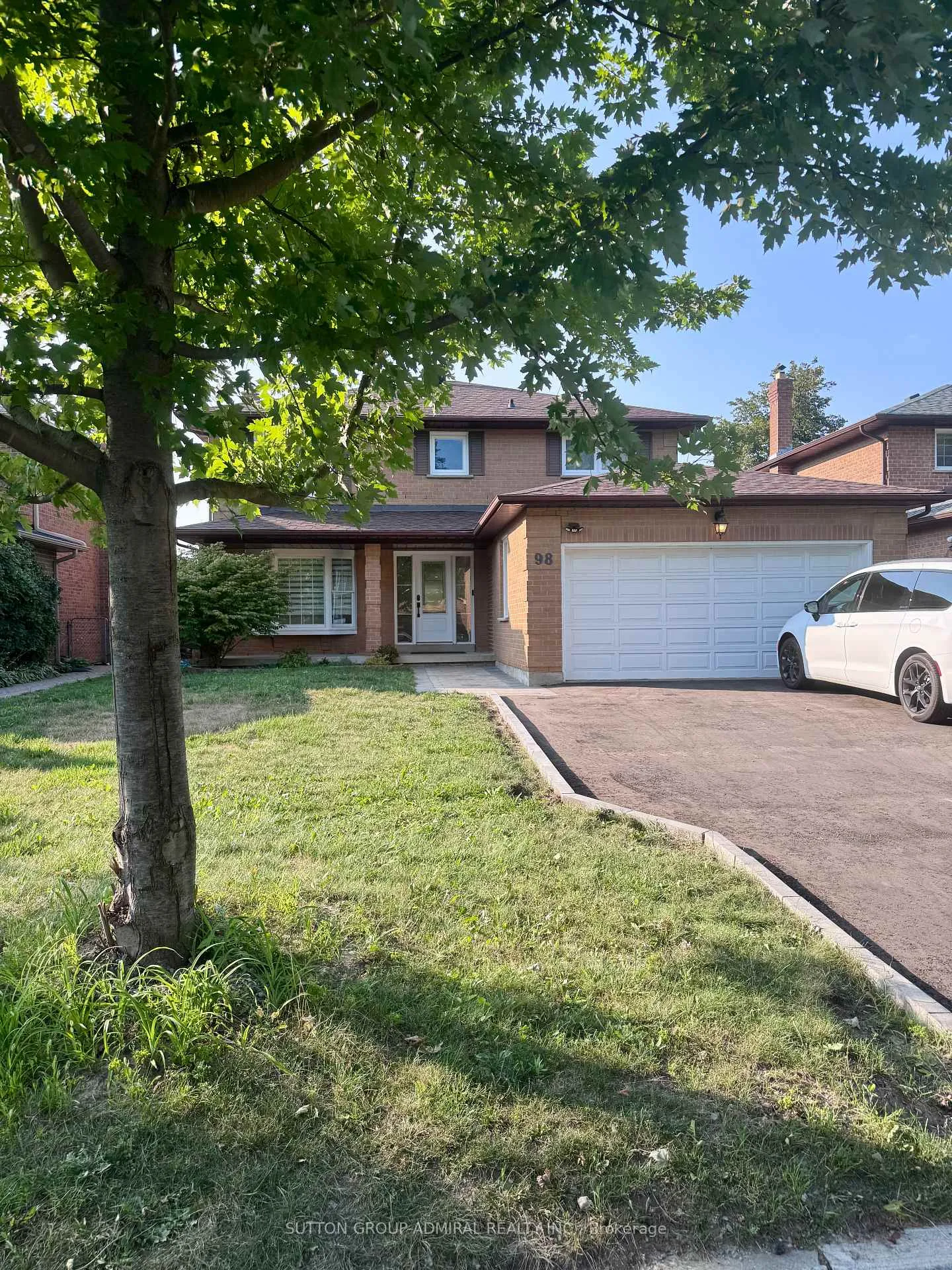 Front of 98 Golf Links Drive