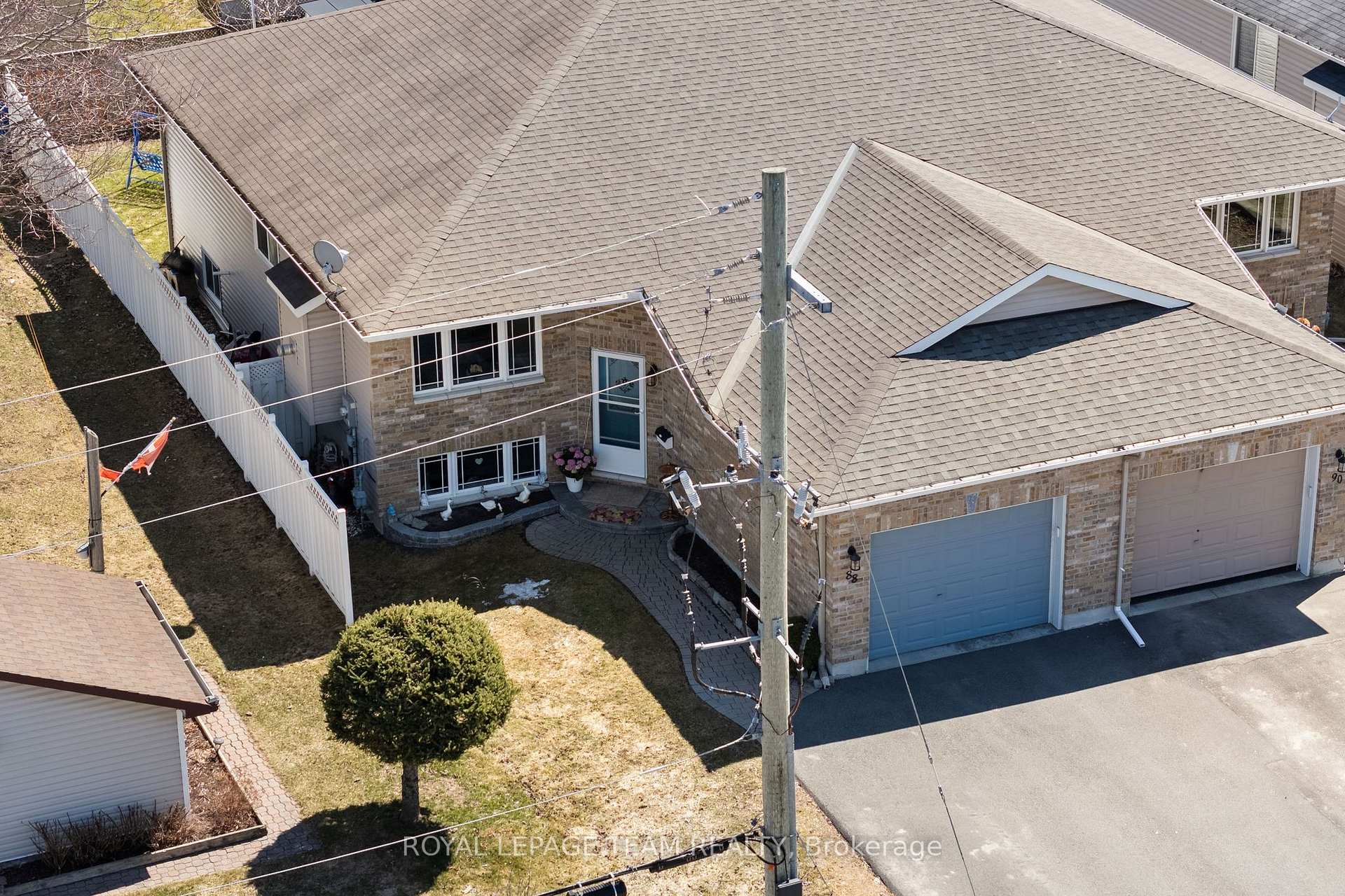 Photo 4 of 88 Thomas Street S, Arnprior — HOMEH