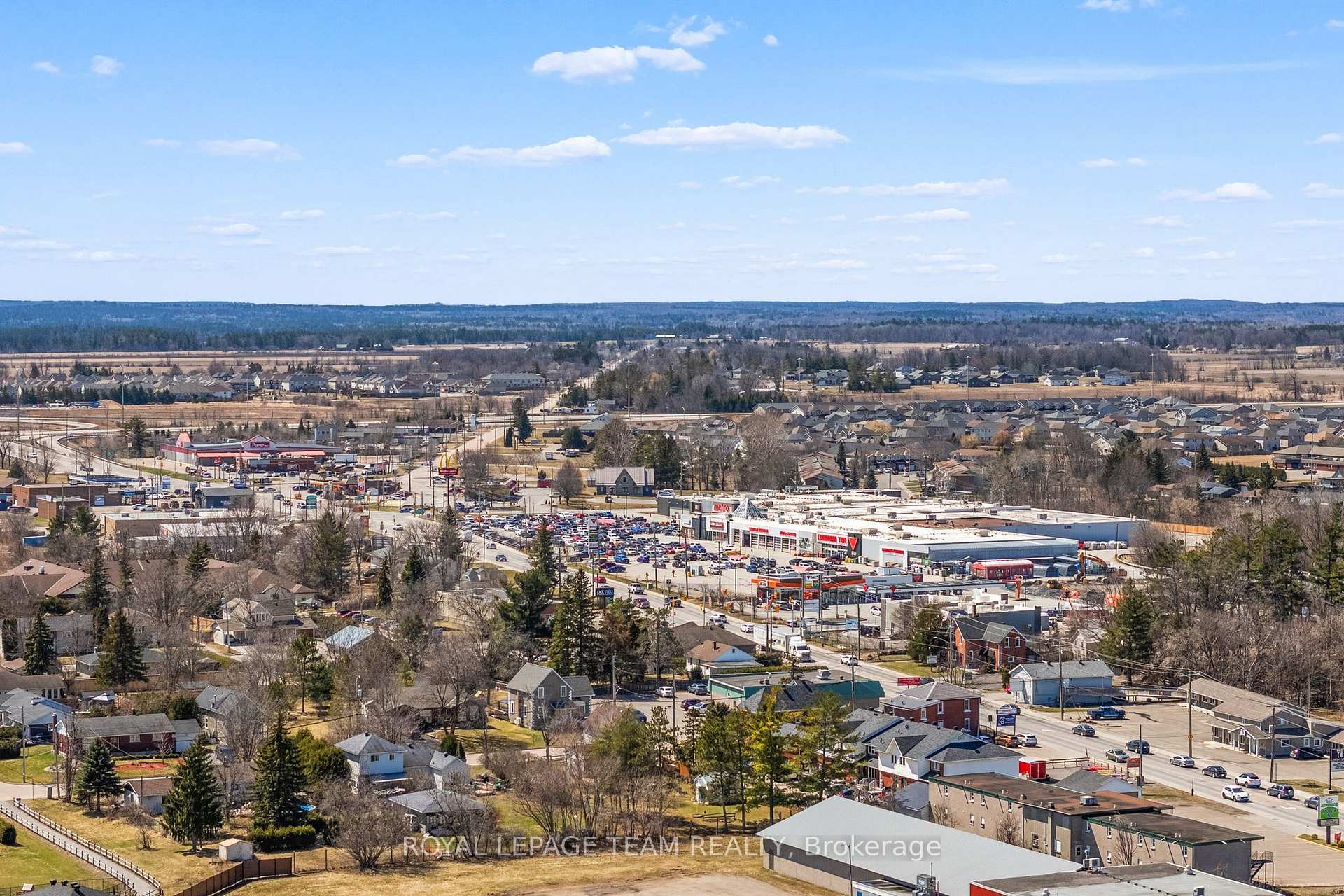 Photo 35 of 88 Thomas Street S, Arnprior — HOMEH