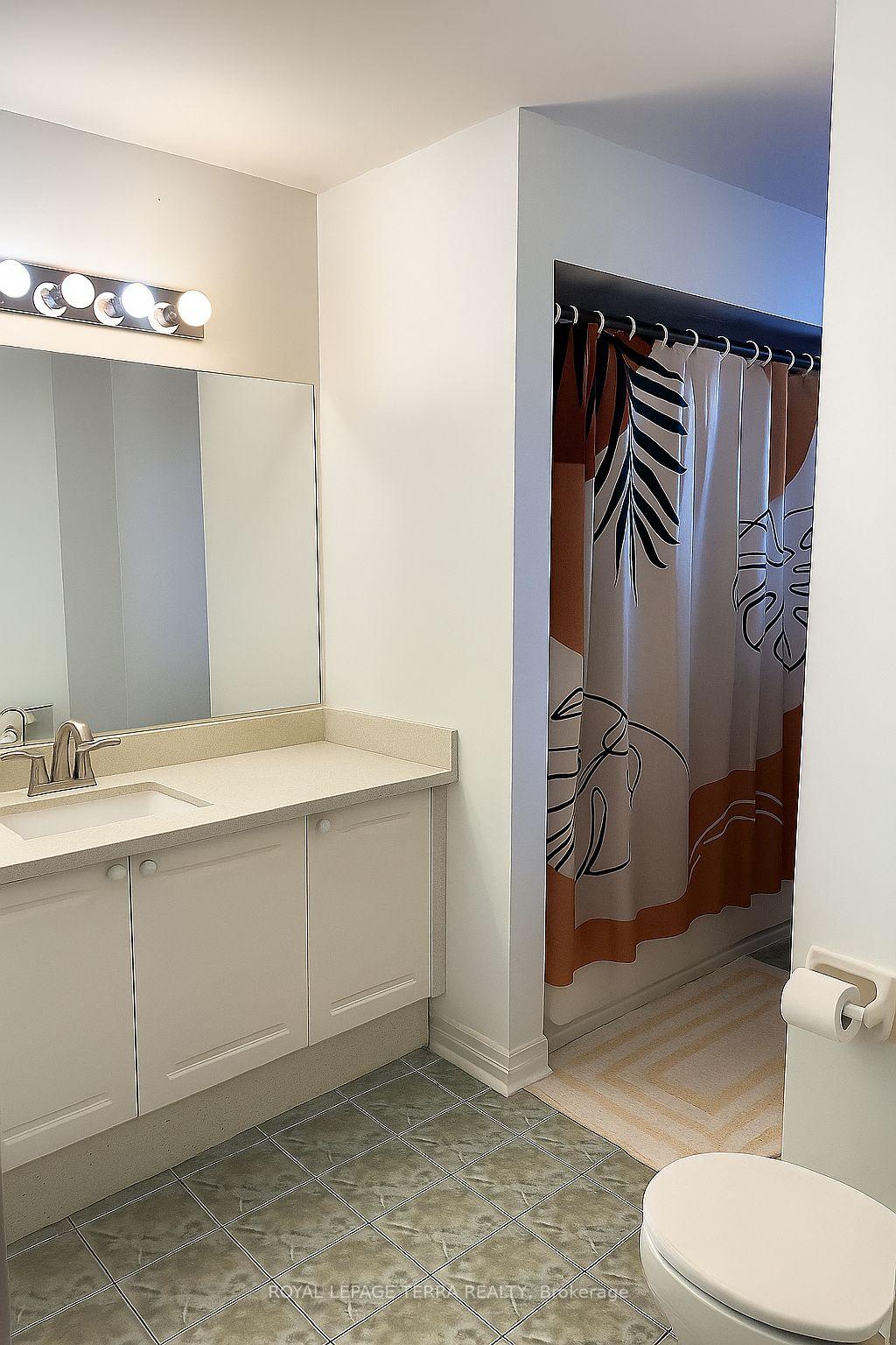 Photo 4 of 574 Vellore Woods Boulevard, Vaughan, Vellore Village — HOMEH