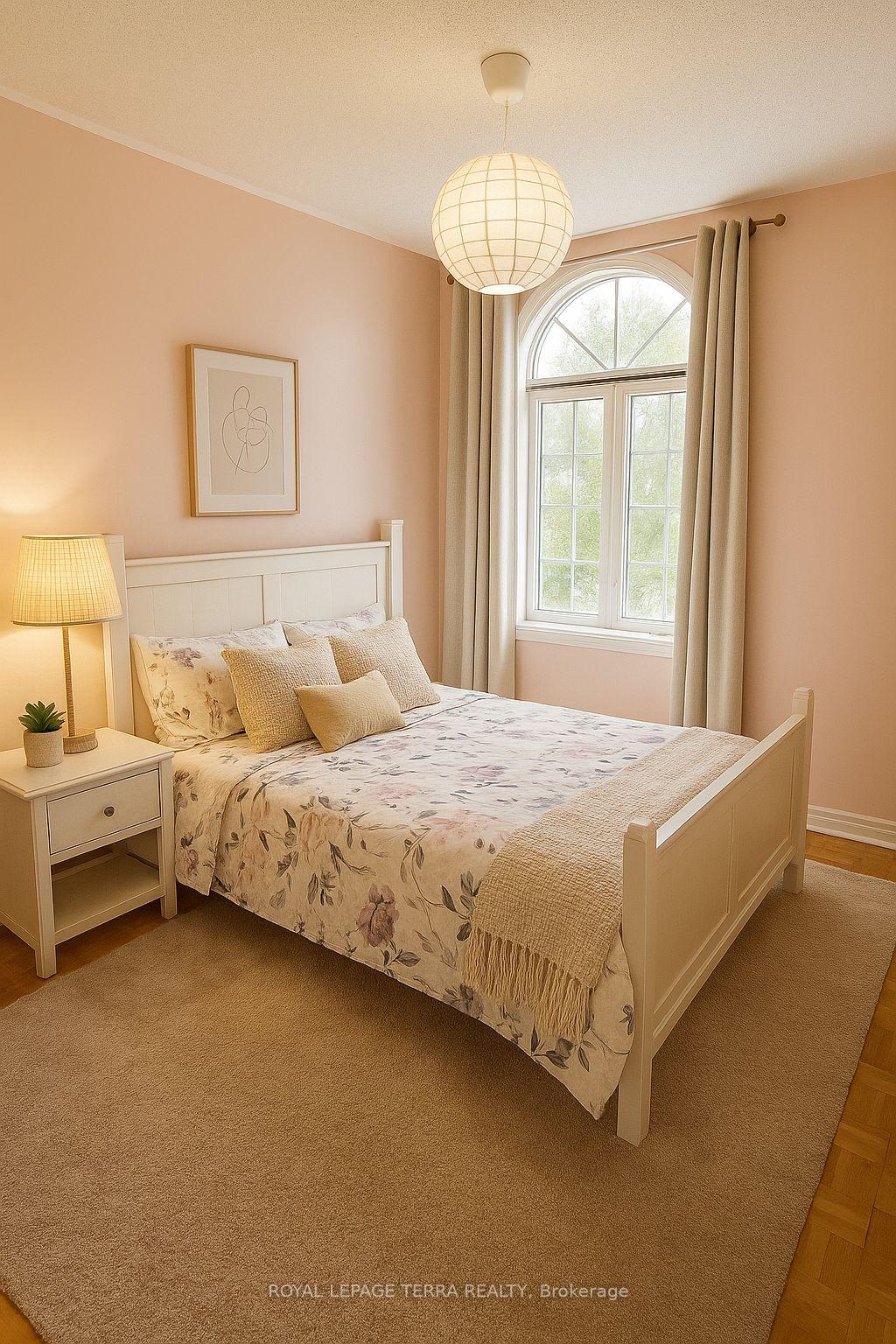 Photo 6 of 574 Vellore Woods Boulevard, Vaughan, Vellore Village — HOMEH