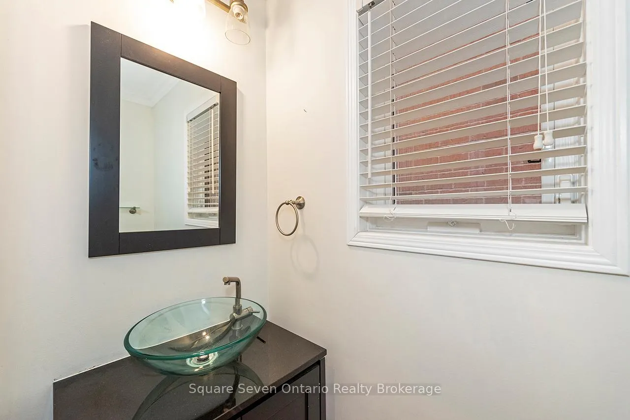 Photo 5 of 391 Vellore Park Avenue, Vaughan, Vellore Village — HOMEH