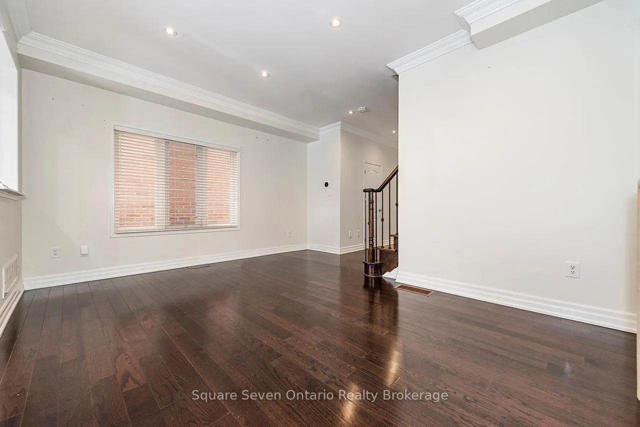 Photo 9 of 391 Vellore Park Avenue, Vaughan, Vellore Village — HOMEH