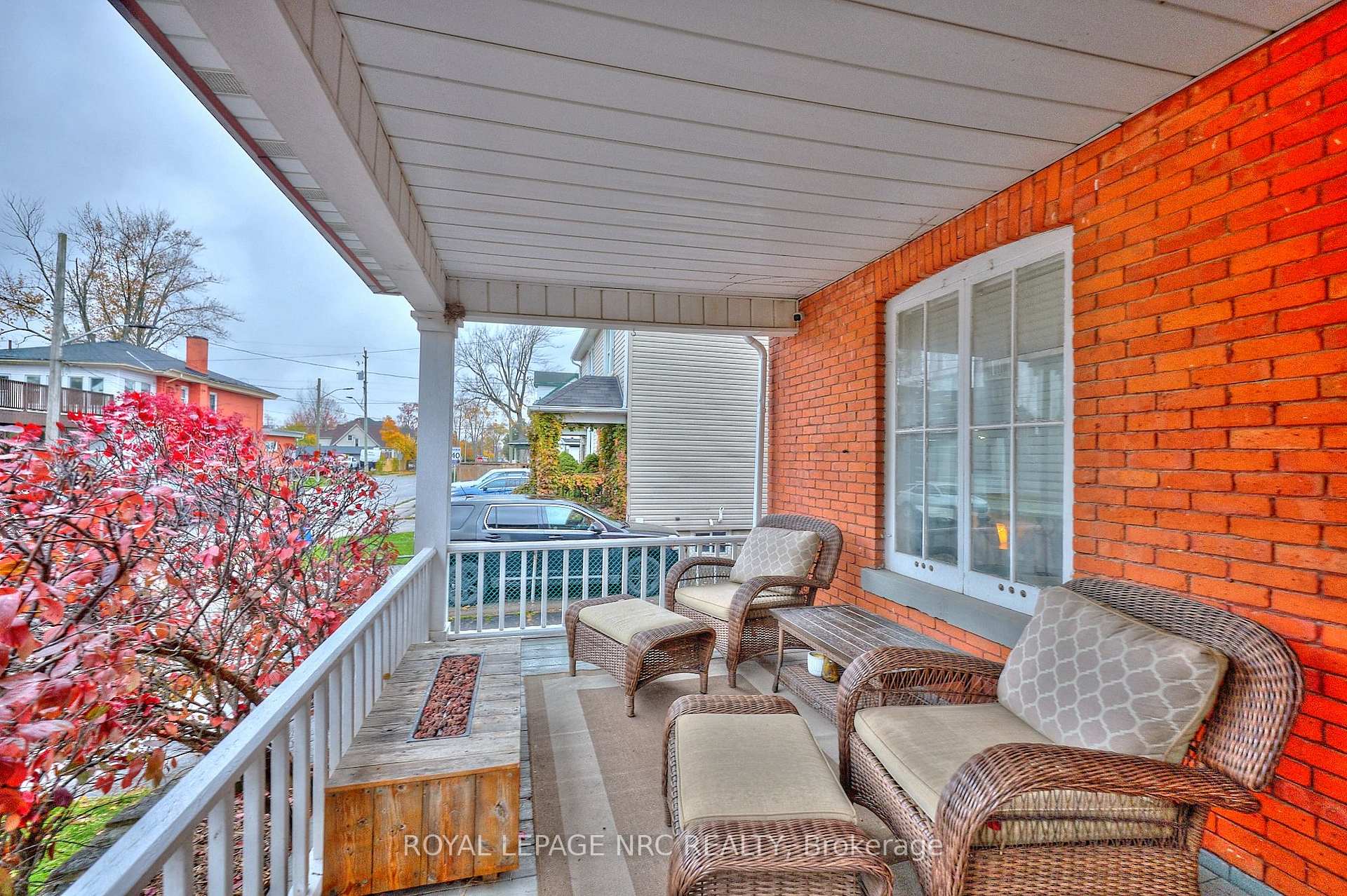Photo 5 of 138 Young Street, Welland, Welland Downtown — HOMEH
