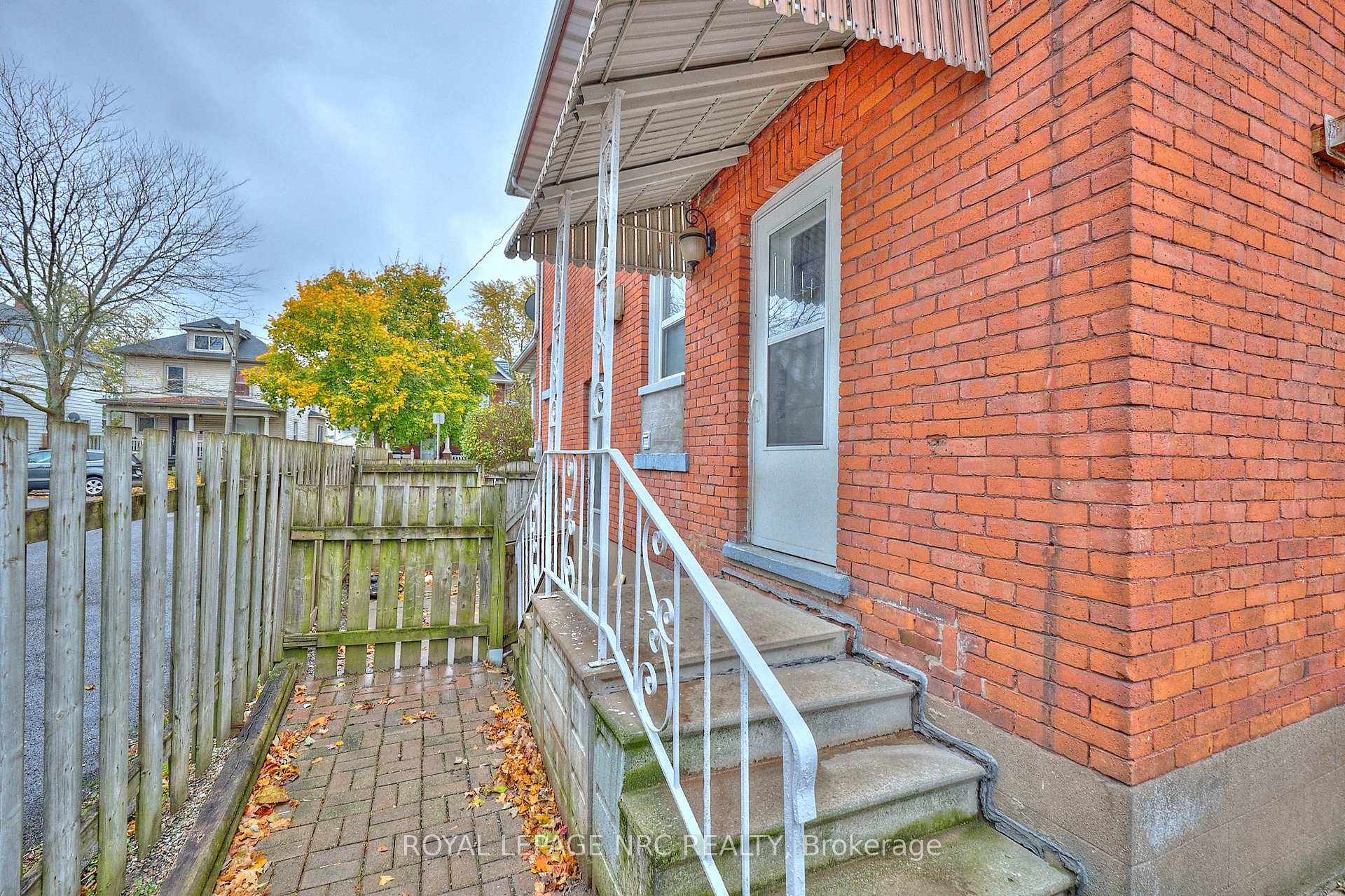 Photo 37 of 138 Young Street, Welland, Welland Downtown — HOMEH