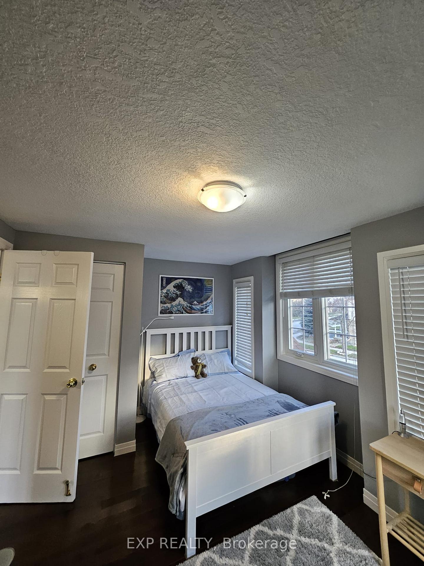 Photo 14 of 902 Atlantic Boulevard, Waterloo — HOMEH