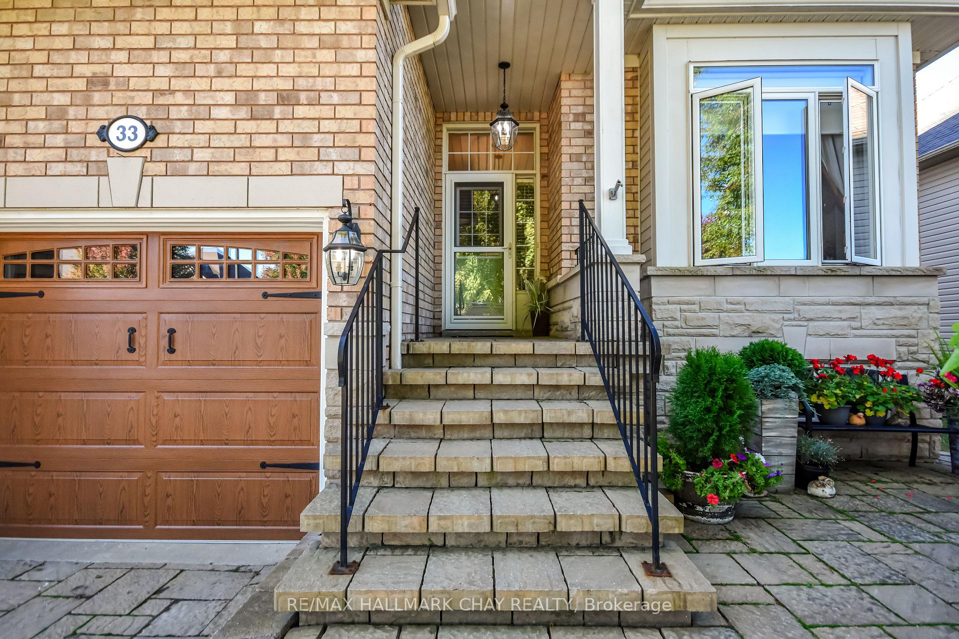 Photo 3 of 33 Meadowood Drive, Wasaga Beach — HOMEH