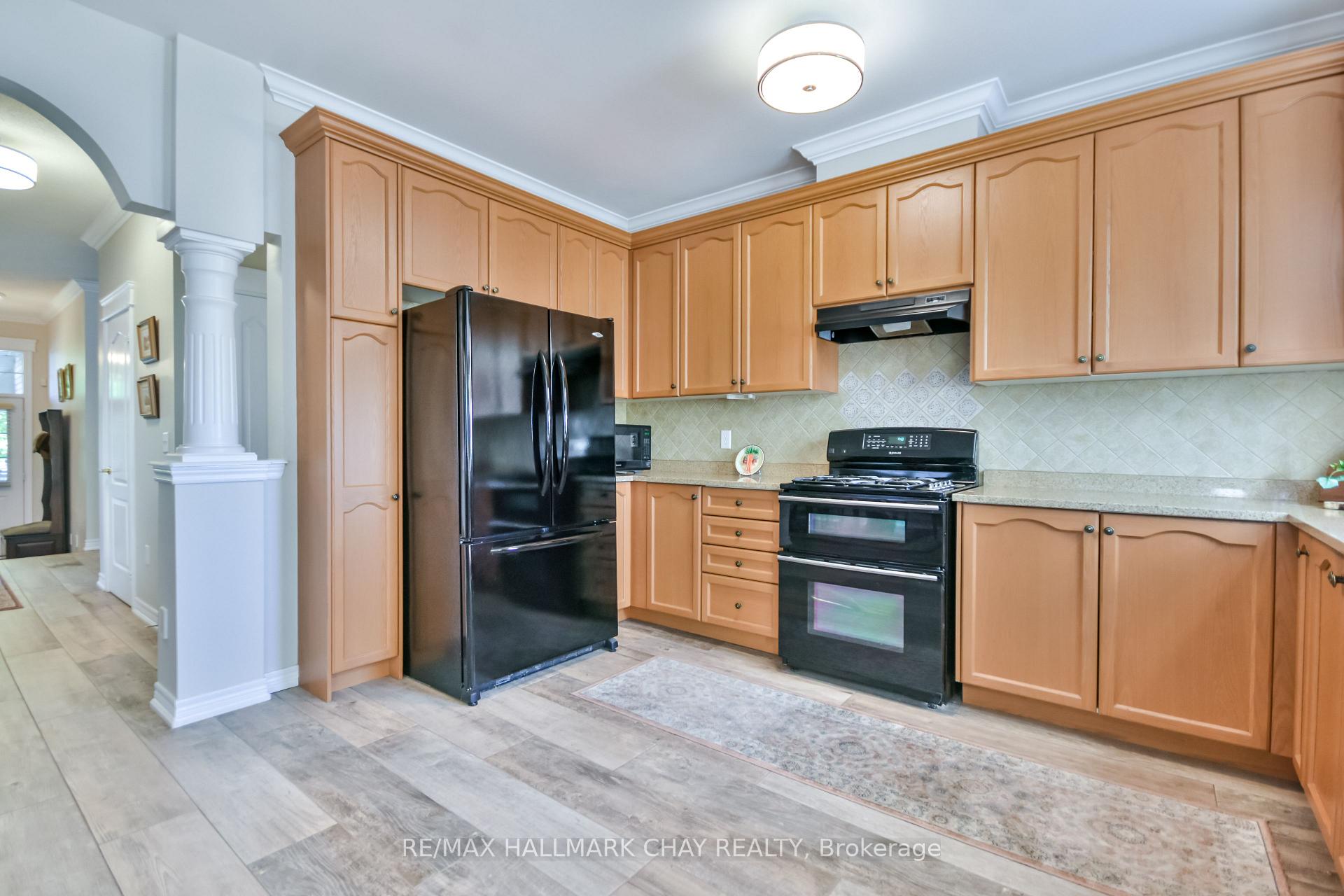 Photo 17 of 33 Meadowood Drive, Wasaga Beach — HOMEH
