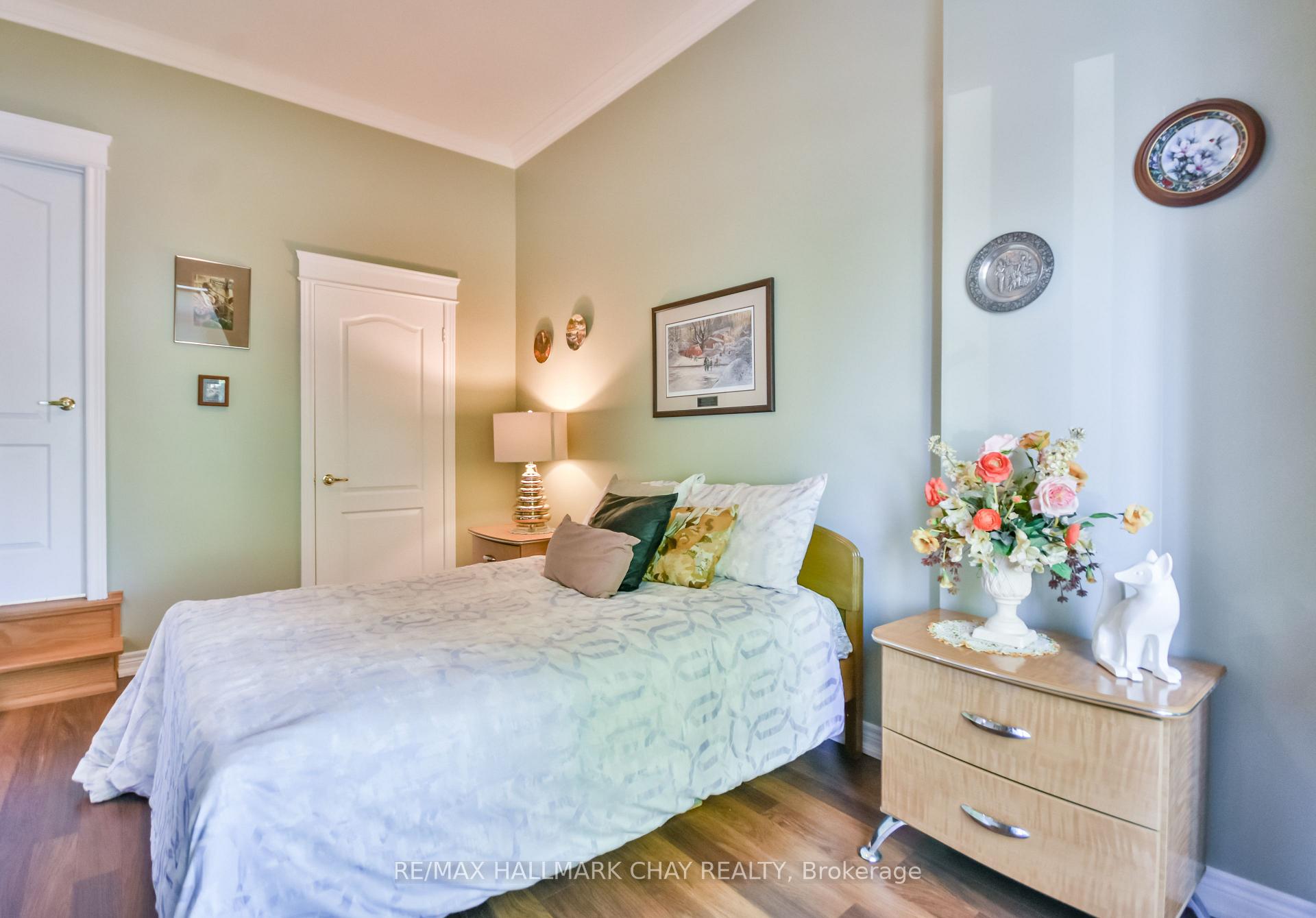 Photo 23 of 33 Meadowood Drive, Wasaga Beach — HOMEH