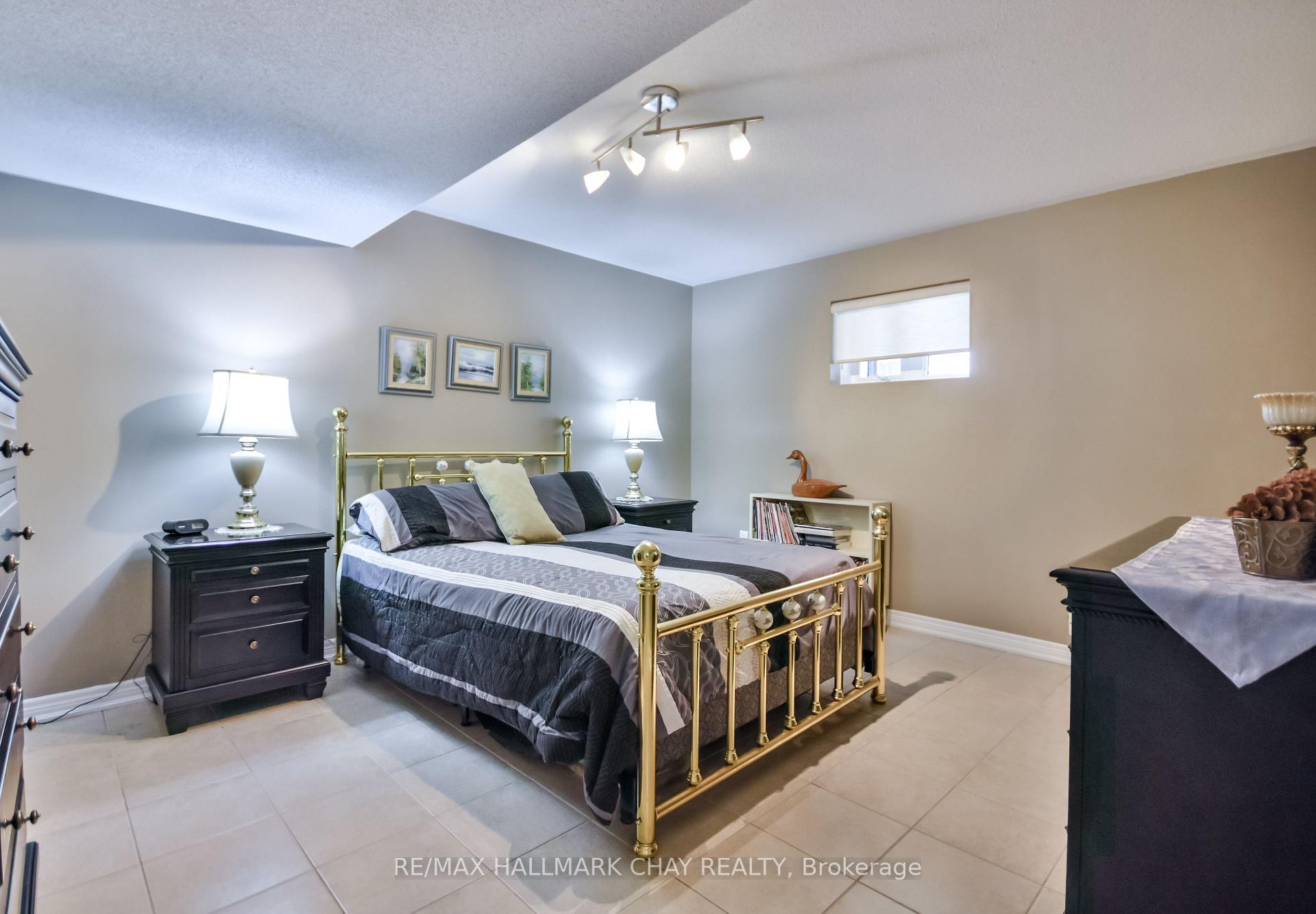 Photo 30 of 33 Meadowood Drive, Wasaga Beach — HOMEH