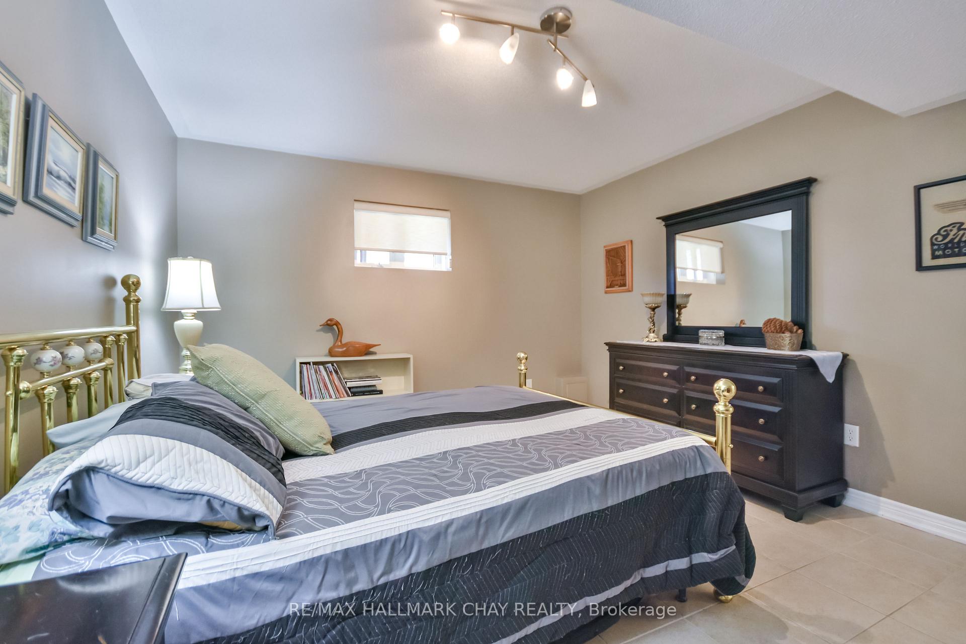 Photo 32 of 33 Meadowood Drive, Wasaga Beach — HOMEH