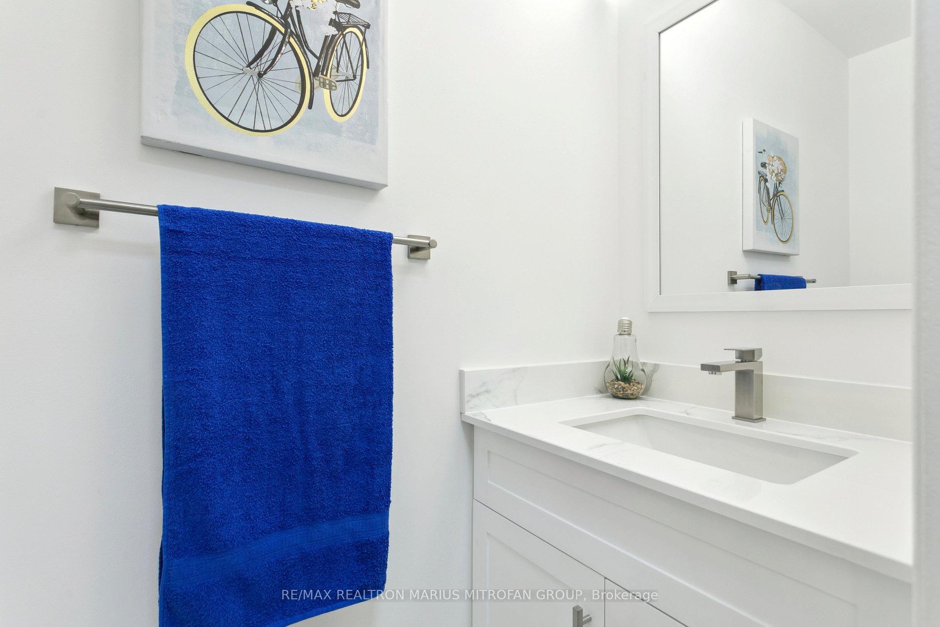 Photo 25 of 161 Joanna Crescent, Vaughan, Crestwood-Springfarm-Yorkhill — HOMEH