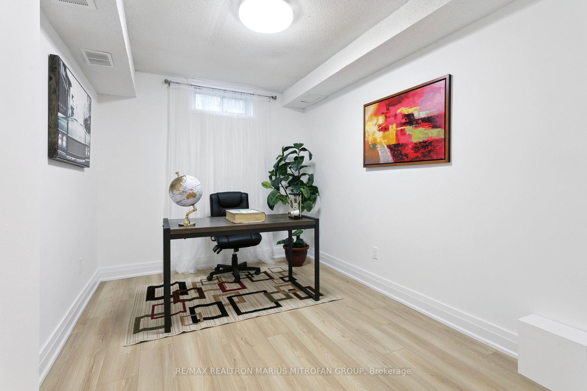 Photo 42 of 161 Joanna Crescent, Vaughan, Crestwood-Springfarm-Yorkhill — HOMEH