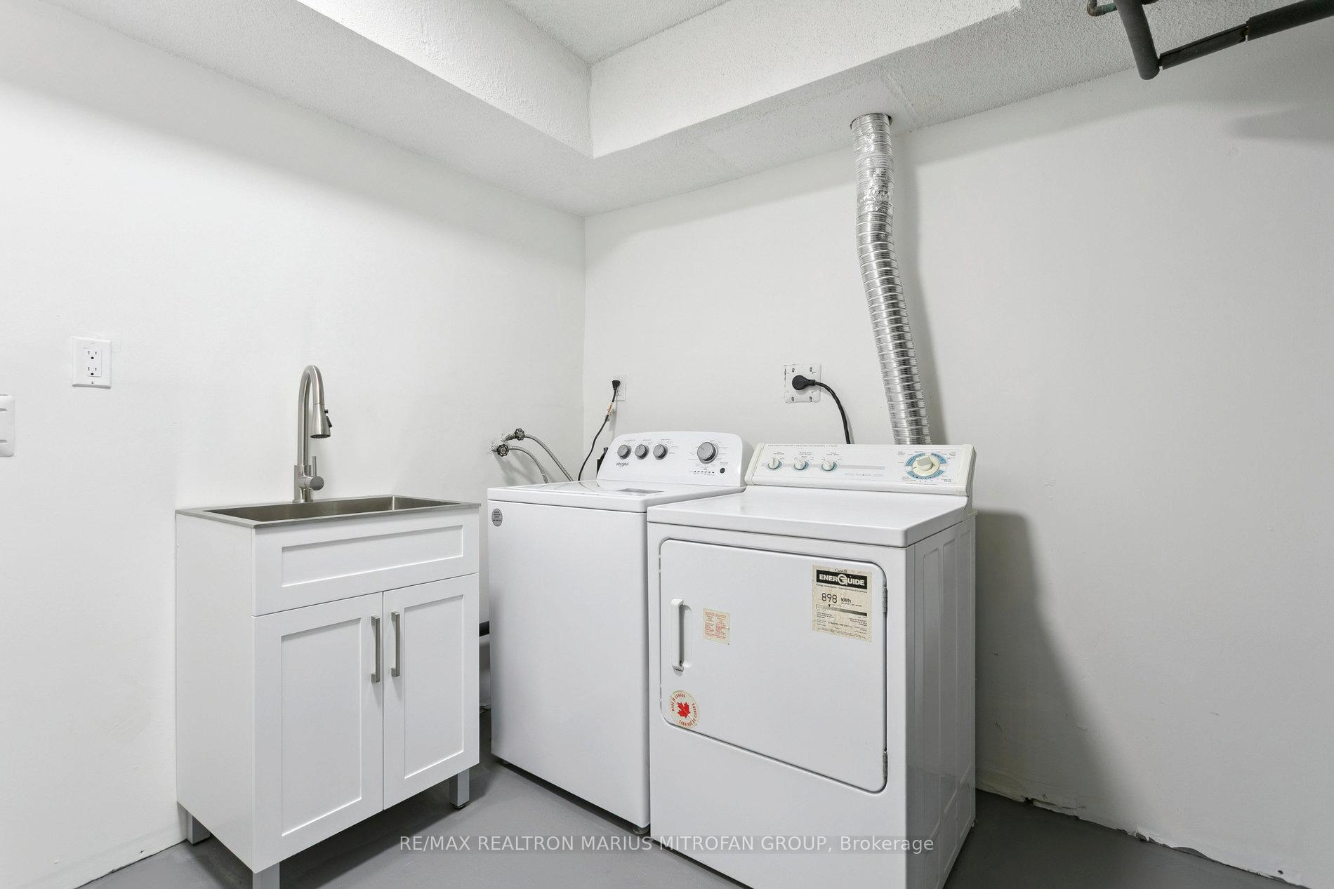 Photo 46 of 161 Joanna Crescent, Vaughan, Crestwood-Springfarm-Yorkhill — HOMEH