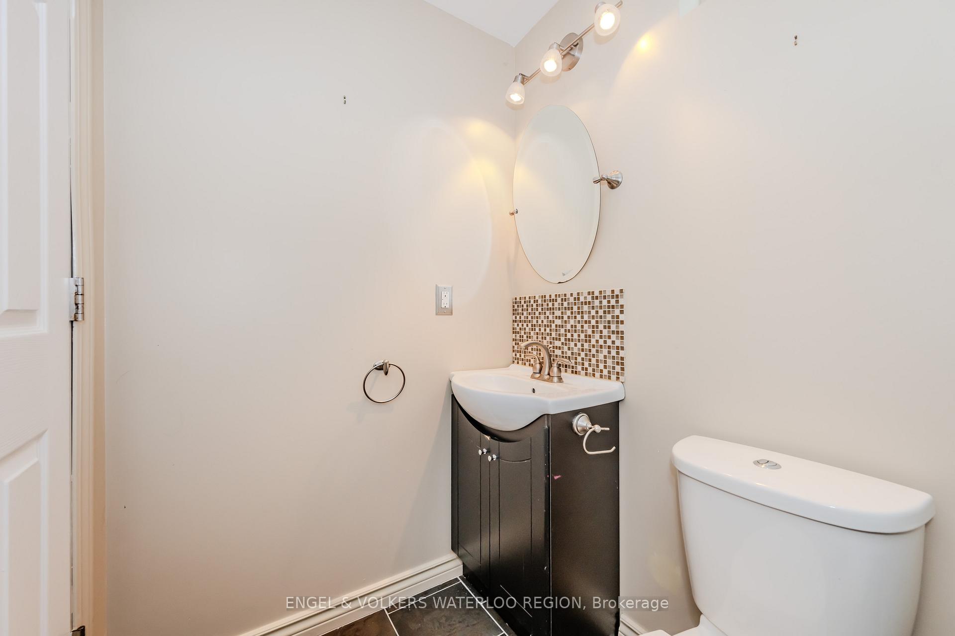 Photo 32 of 405 White Birch Avenue, Waterloo, Columbia Forest — HOMEH