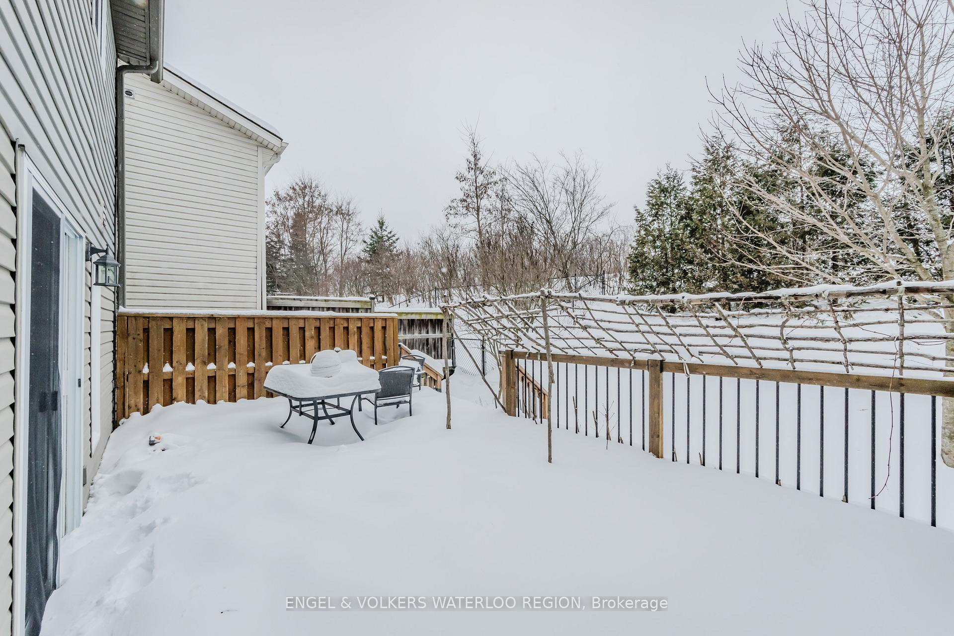 Photo 34 of 405 White Birch Avenue, Waterloo, Columbia Forest — HOMEH