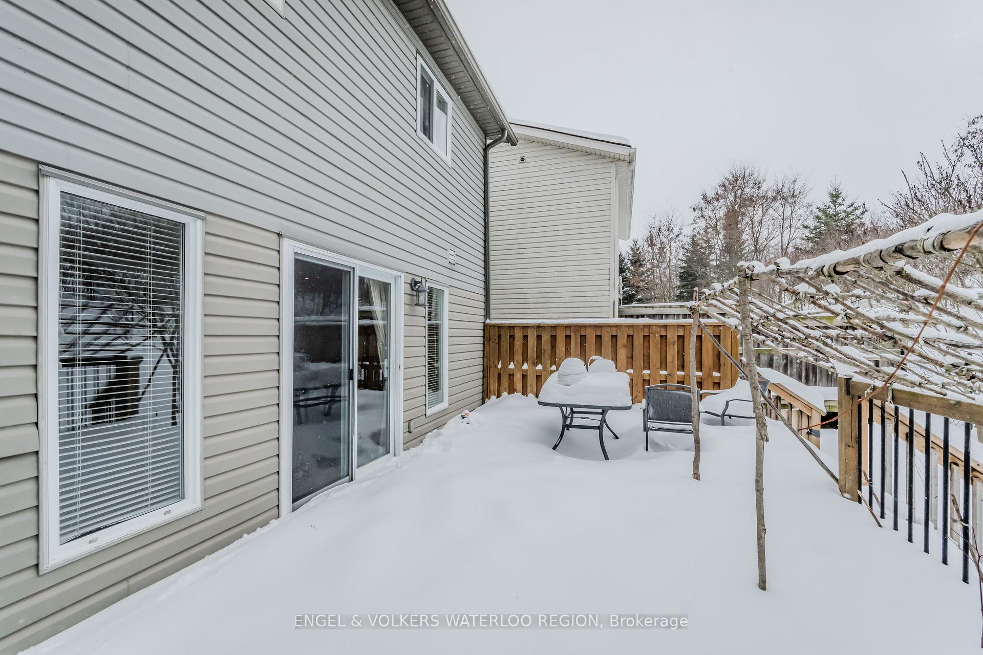 Photo 35 of 405 White Birch Avenue, Waterloo, Columbia Forest — HOMEH