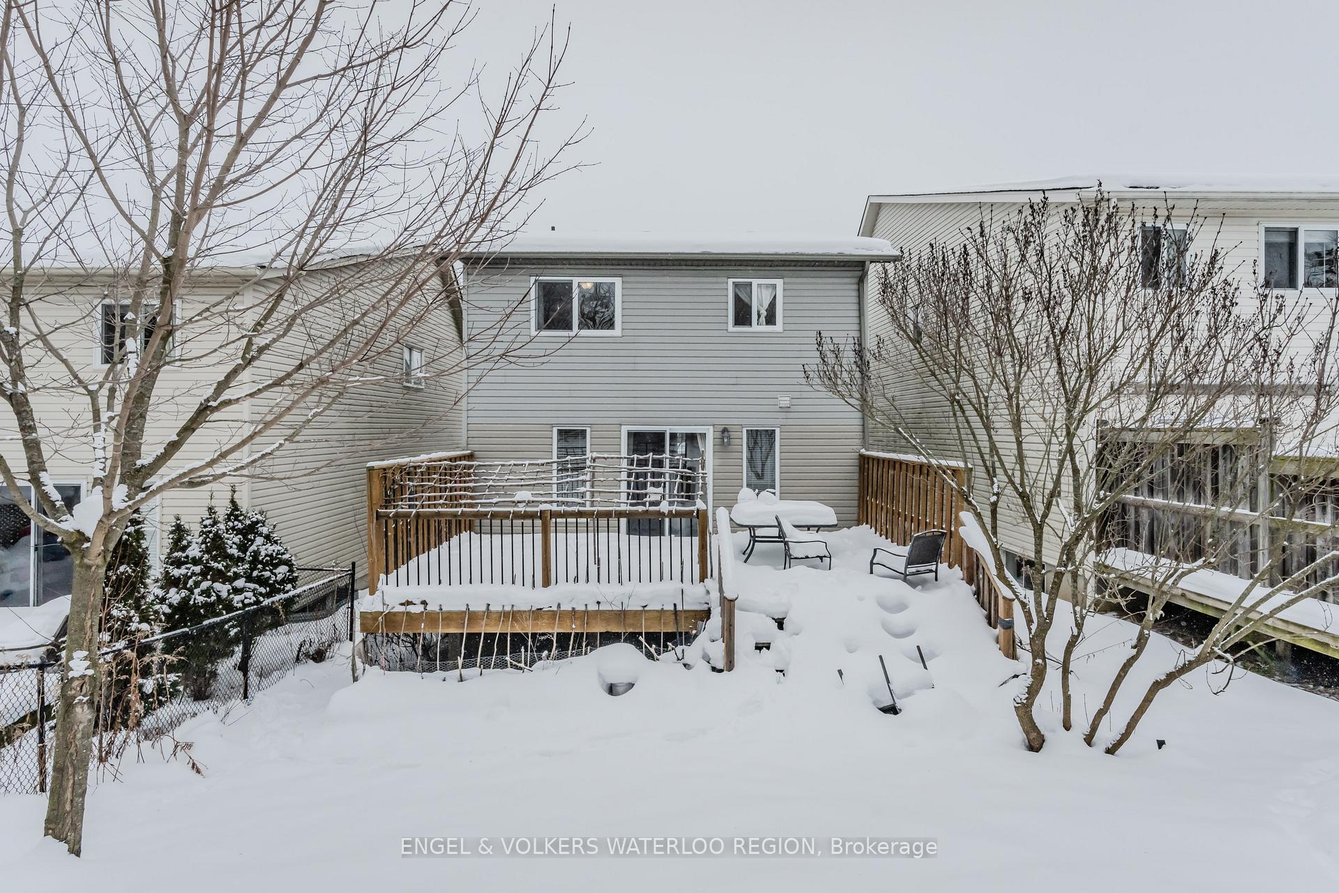 Photo 37 of 405 White Birch Avenue, Waterloo, Columbia Forest — HOMEH