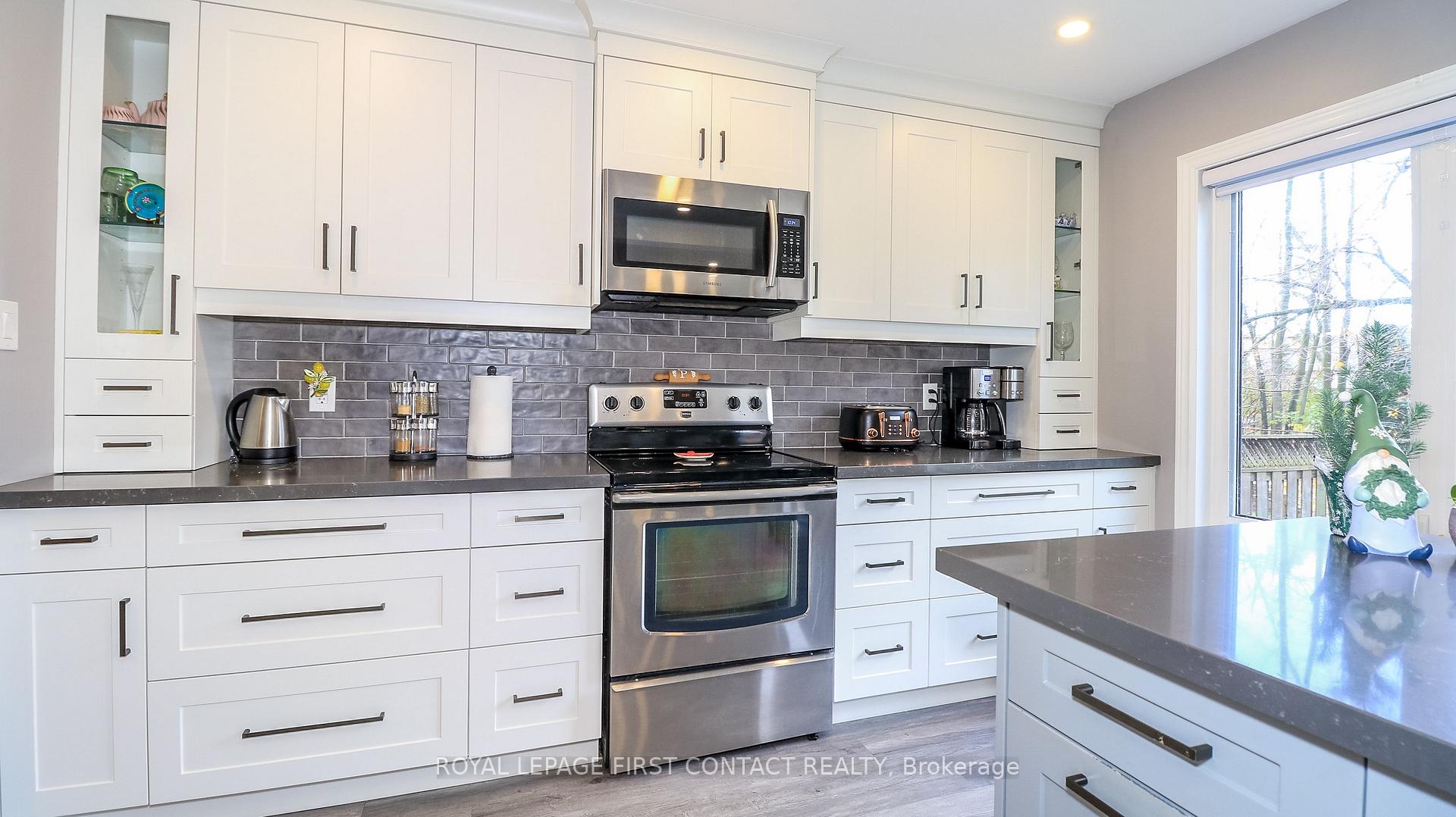 Photo 17 of 133 Brown Street, Barrie, Holly — HOMEH