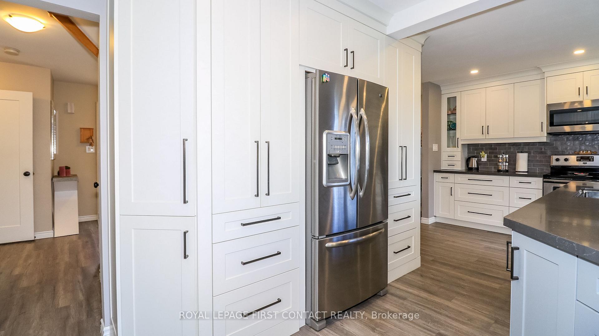 Photo 20 of 133 Brown Street, Barrie, Holly — HOMEH