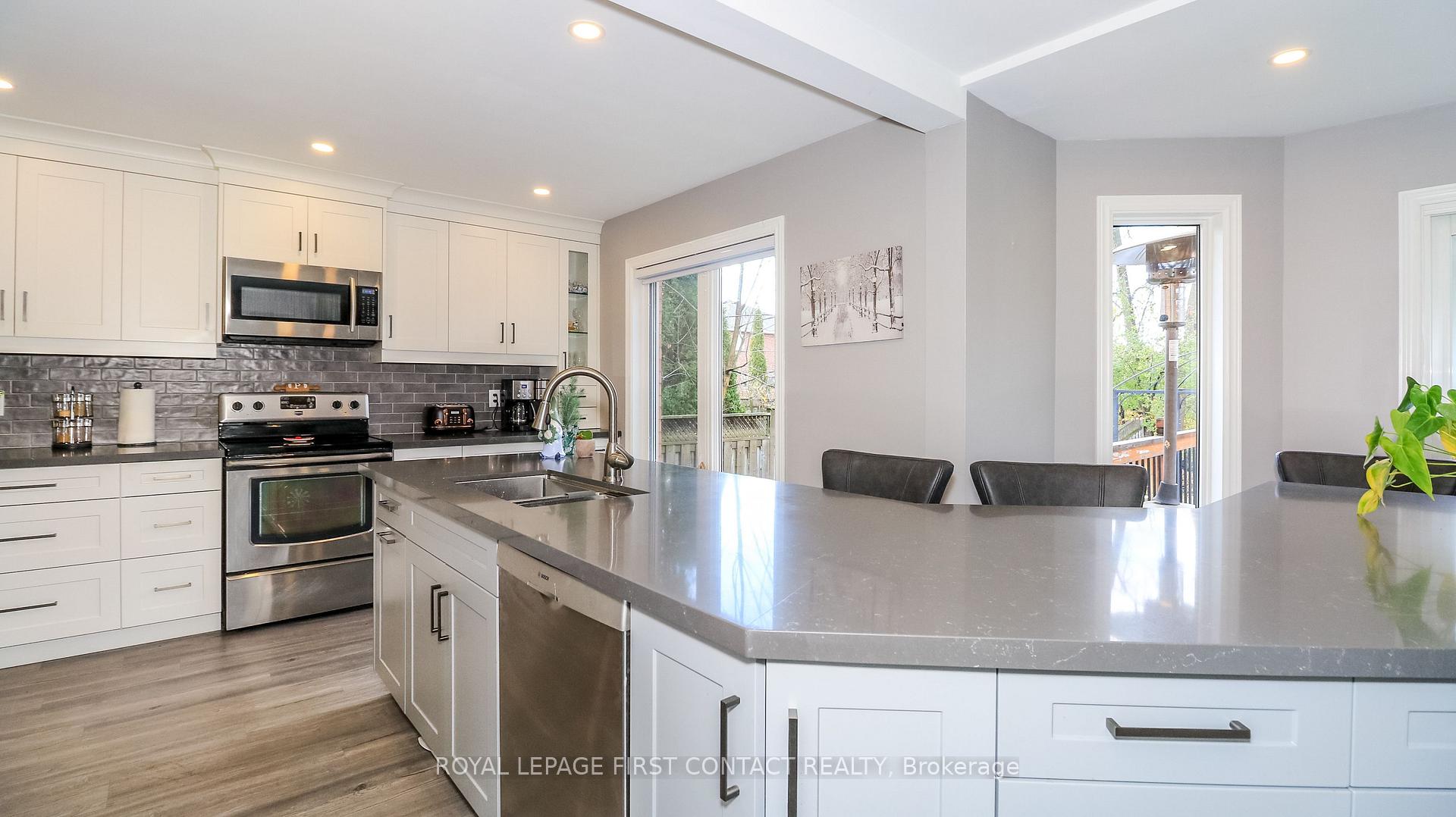 Photo 25 of 133 Brown Street, Barrie, Holly — HOMEH