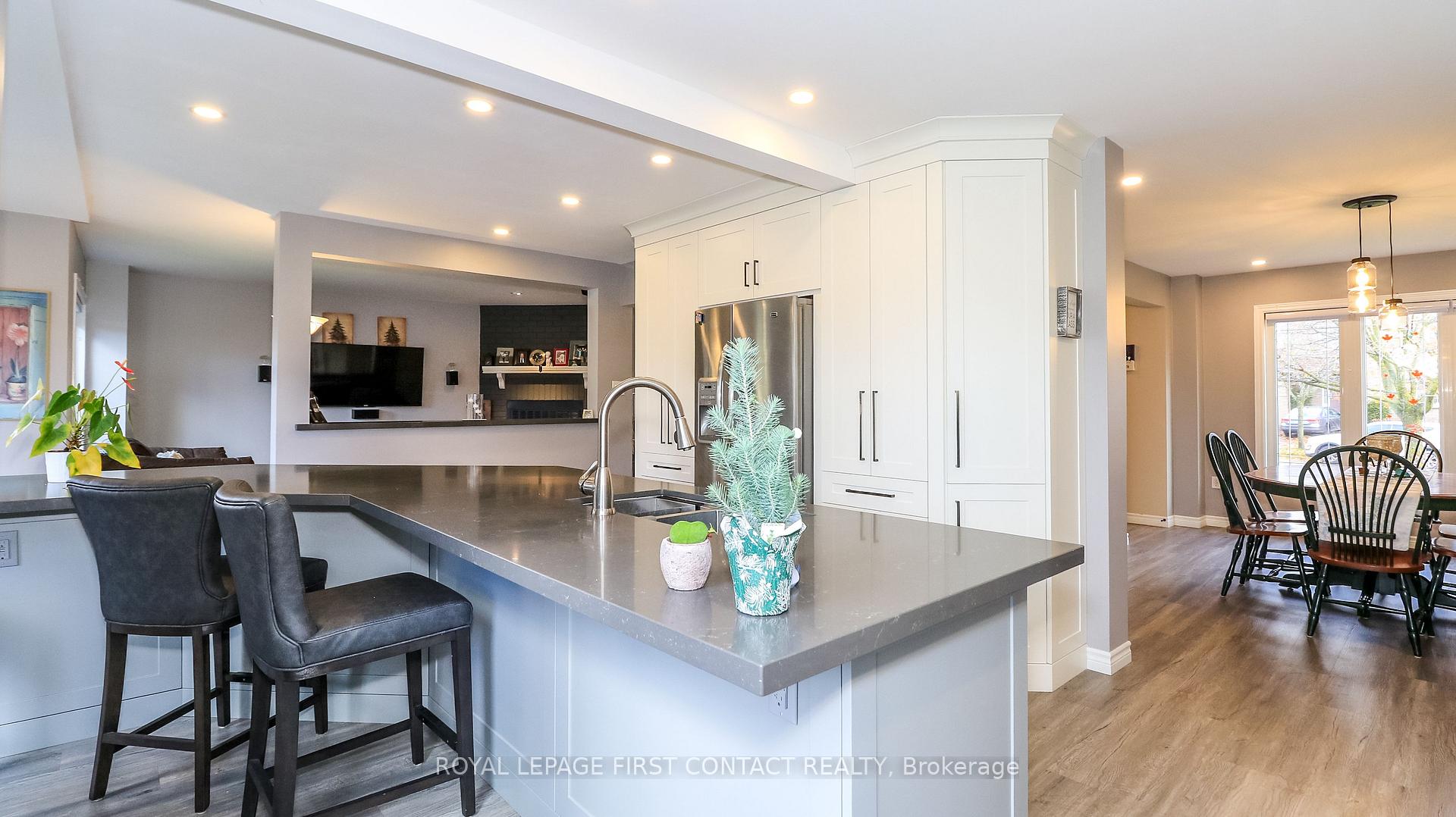 Photo 24 of 133 Brown Street, Barrie, Holly — HOMEH
