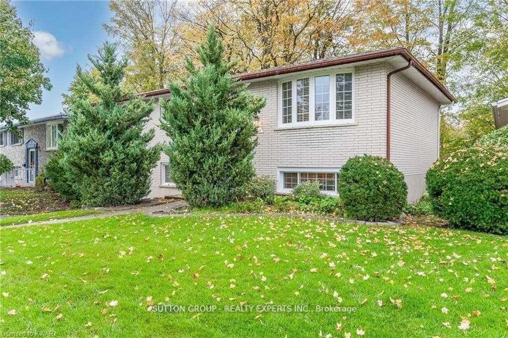 Photo 3 of Unit Upper, 604 Glen Forrest Boulevard, Waterloo — HOMEH