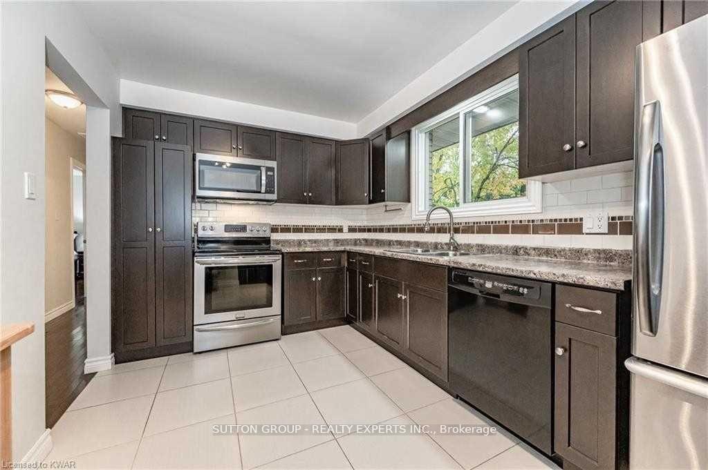 Photo 13 of Unit Upper, 604 Glen Forrest Boulevard, Waterloo — HOMEH