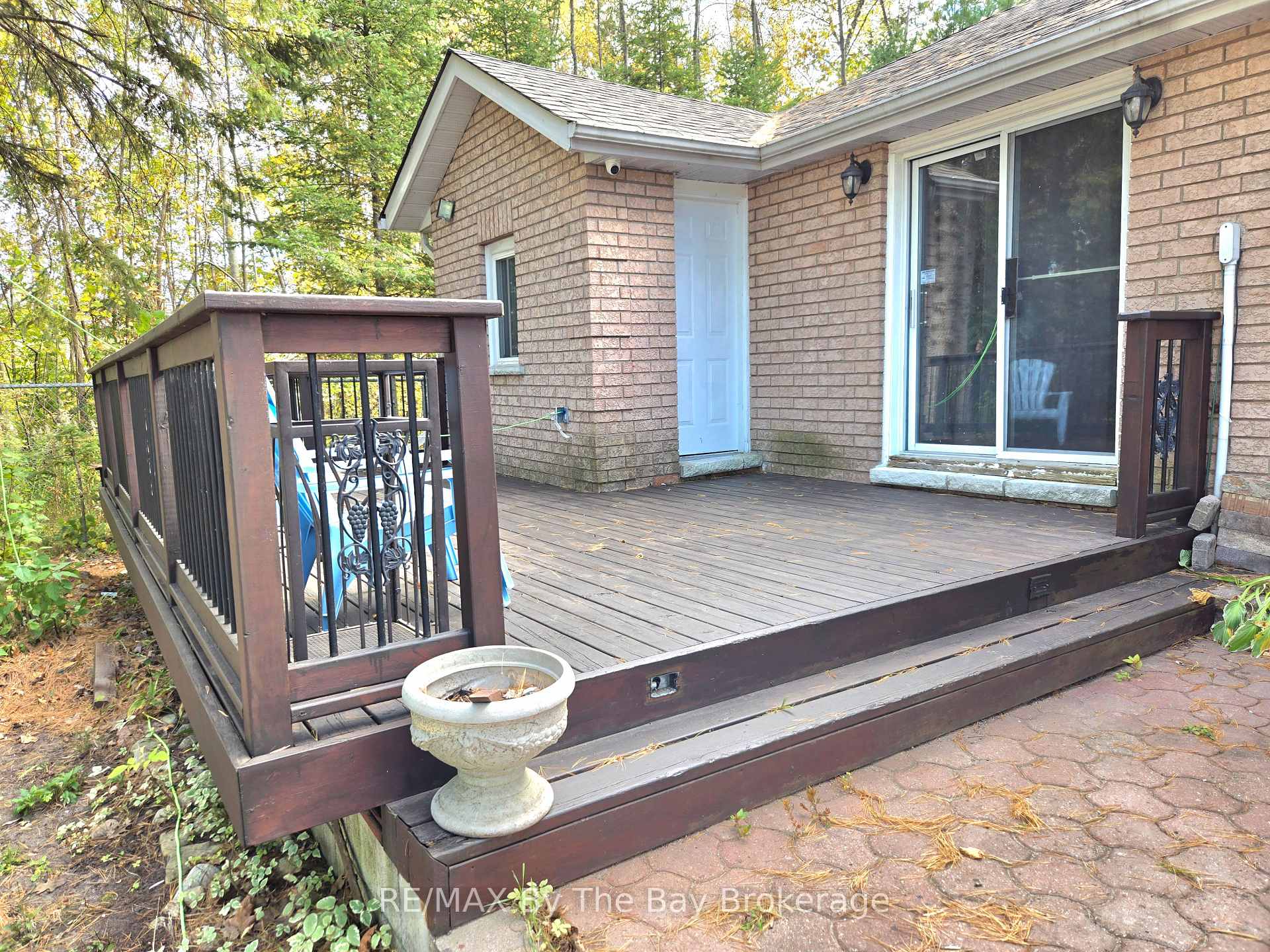 Photo 18 of 31 Forest Avenue, Wasaga Beach — HOMEH