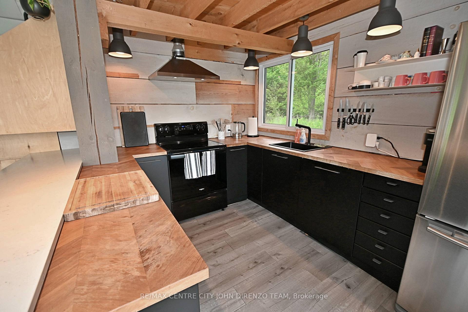 Photo 8 of 23407 Gray Line, West Elgin, Rural West Elgin — HOMEH