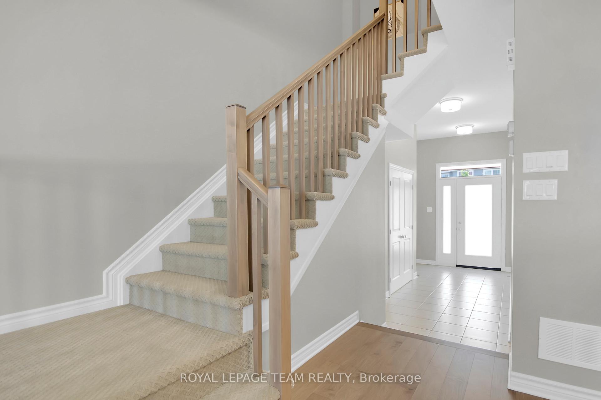 Photo 15 of 35 Mandevilla Crescent, Ottawa, Blossom Park/Kemp Park/Findlay Creek — HOMEH