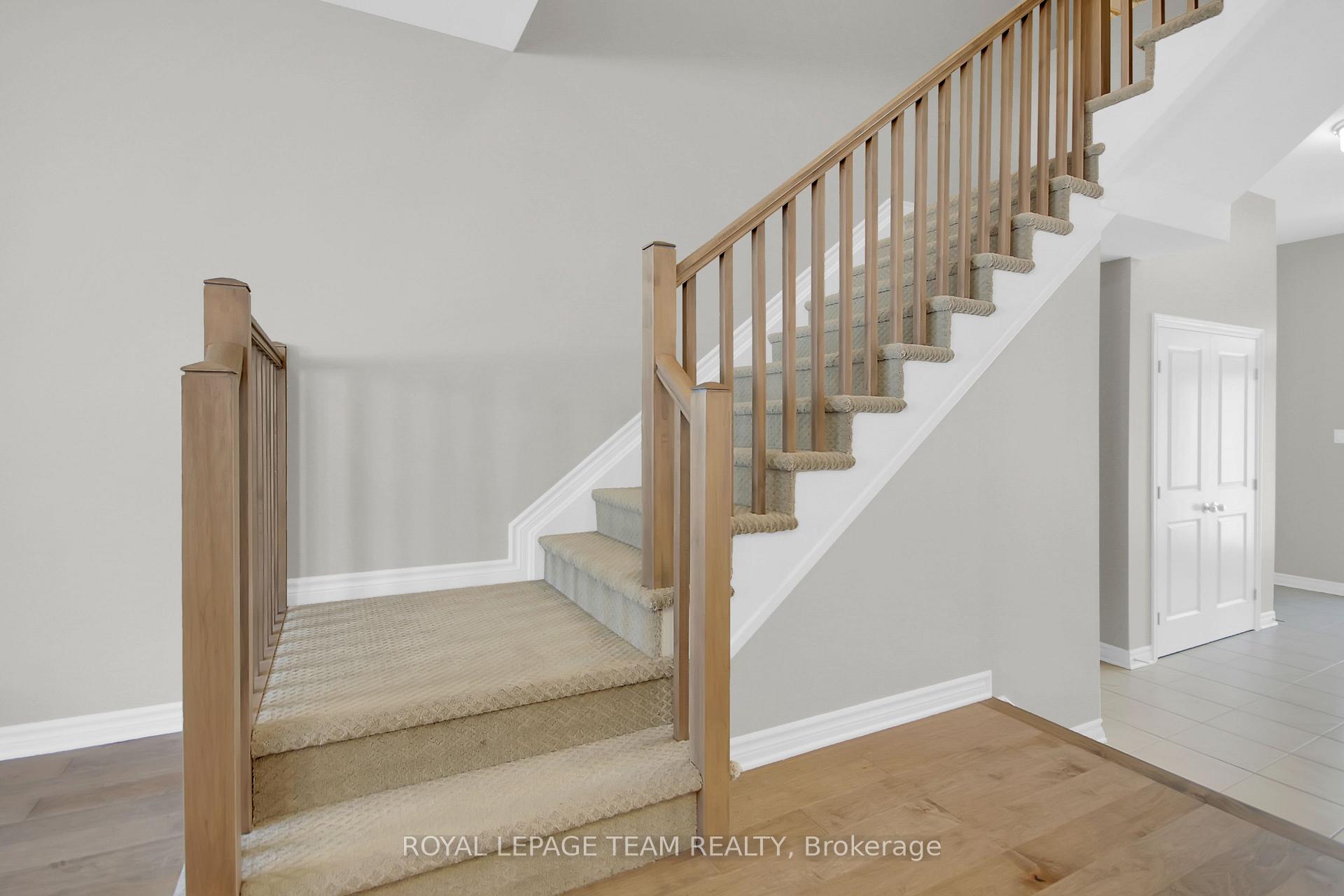 Photo 9 of 35 Mandevilla Crescent, Ottawa, Blossom Park/Kemp Park/Findlay Creek — HOMEH