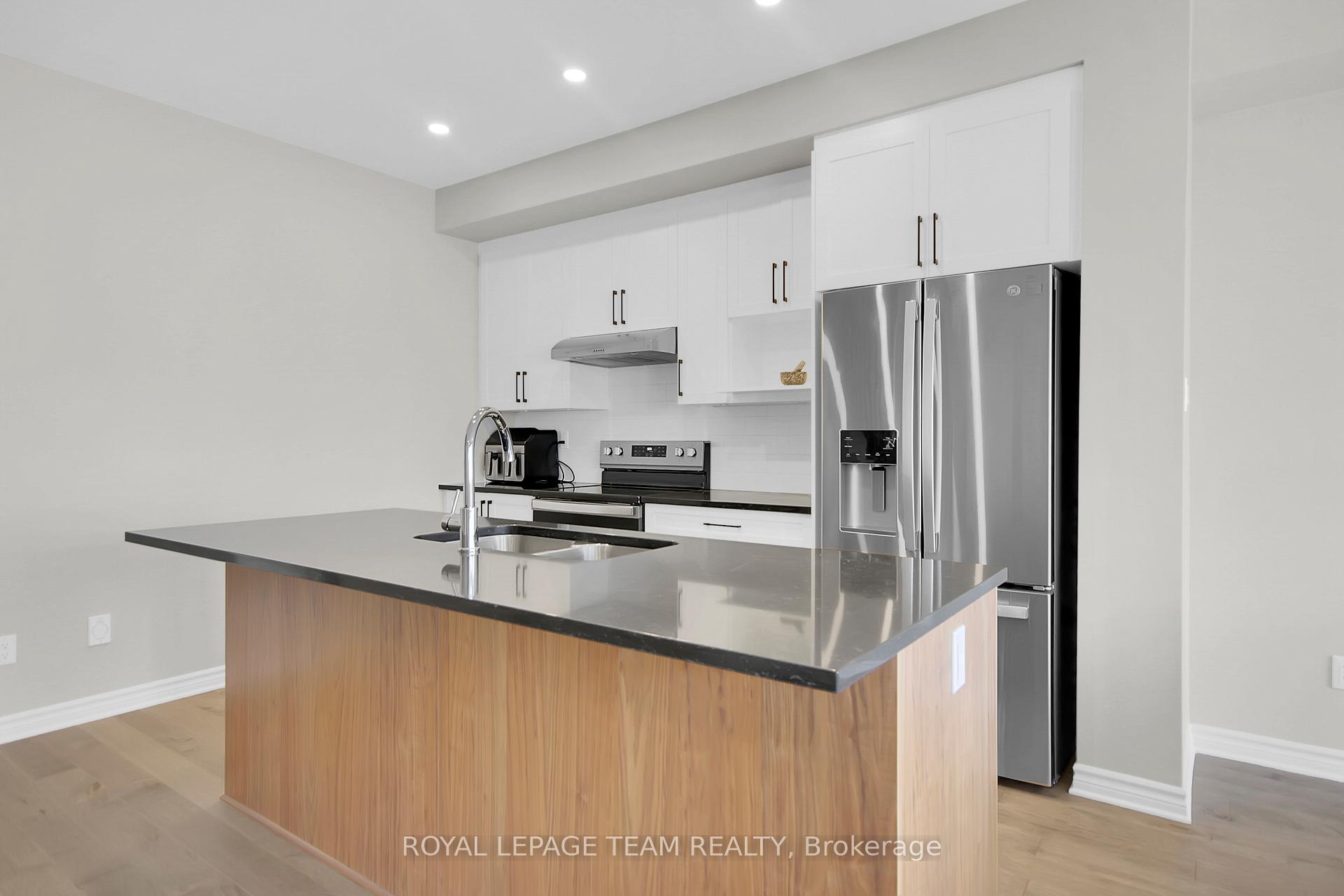 Photo 21 of 35 Mandevilla Crescent, Ottawa, Blossom Park/Kemp Park/Findlay Creek — HOMEH