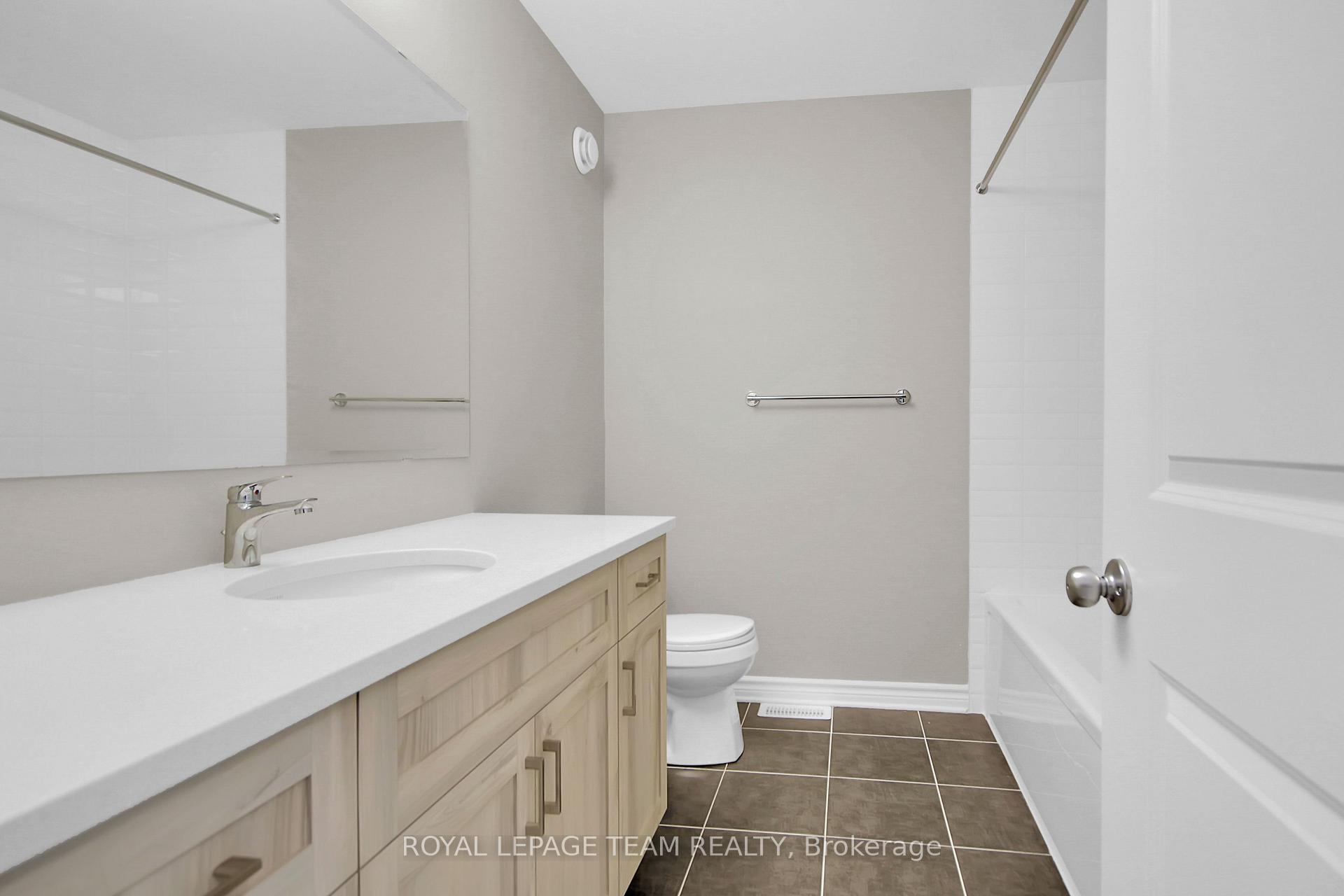 Photo 32 of 35 Mandevilla Crescent, Ottawa, Blossom Park/Kemp Park/Findlay Creek — HOMEH