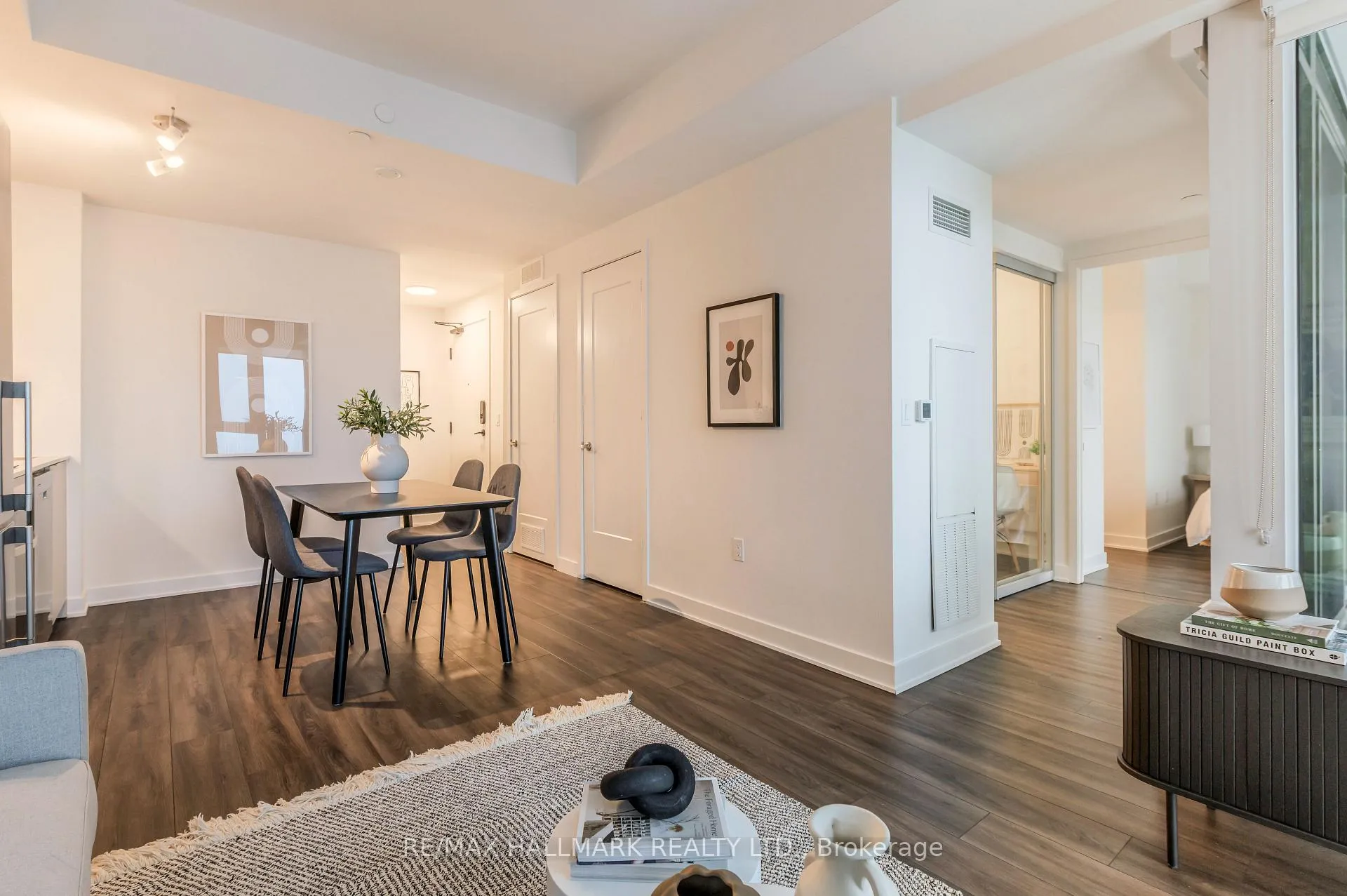 Photo 9 of Unit 2401 E, 70 Princess St E, Toronto, Waterfront Communities — HOMEH