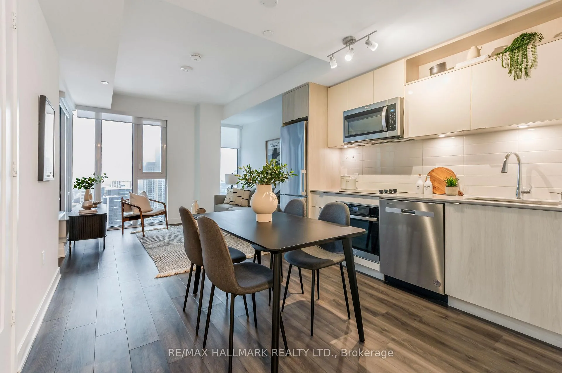 Photo 11 of Unit 2401 E, 70 Princess St E, Toronto, Waterfront Communities — HOMEH