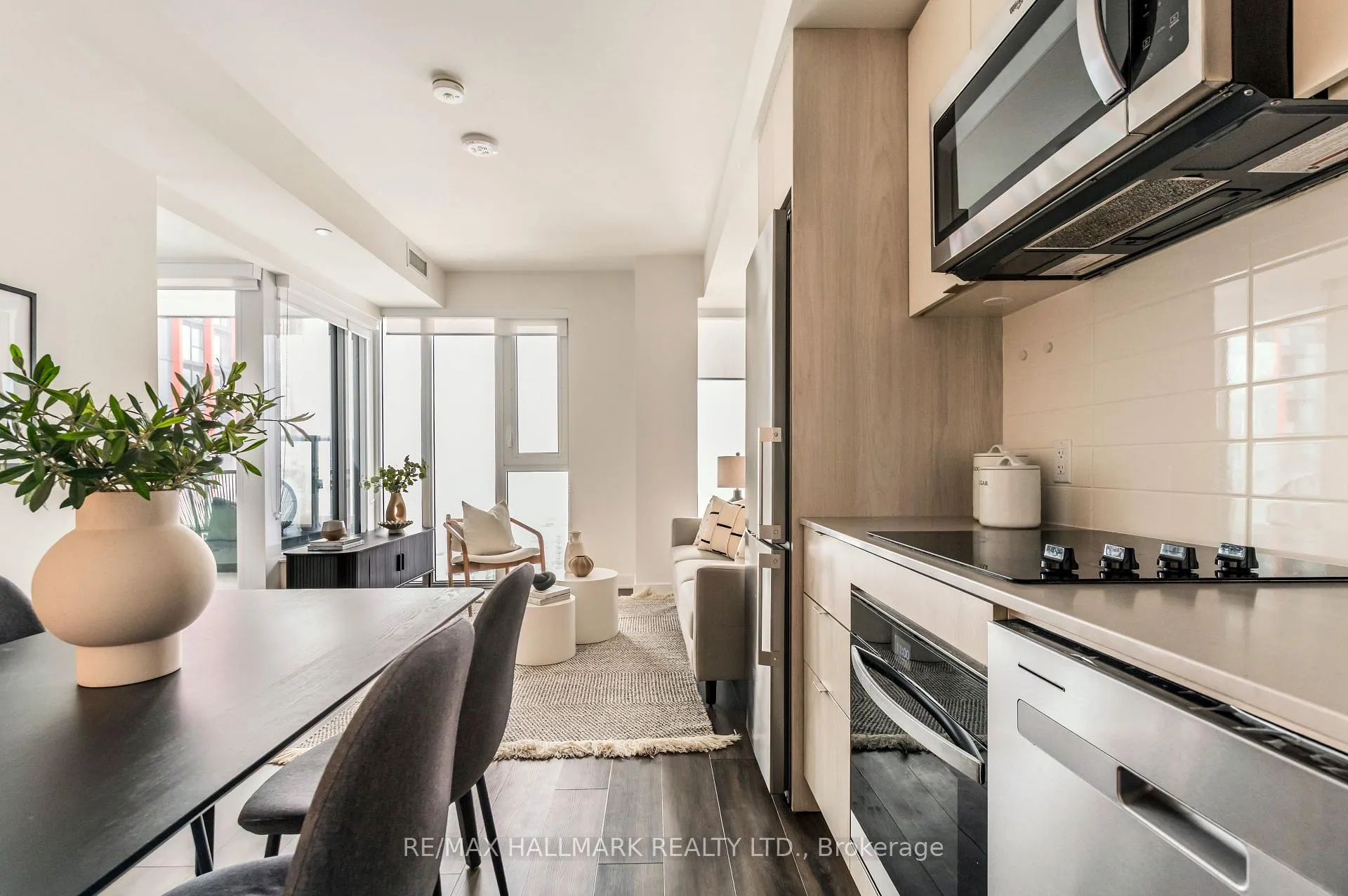 Photo 14 of Unit 2401 E, 70 Princess St E, Toronto, Waterfront Communities — HOMEH