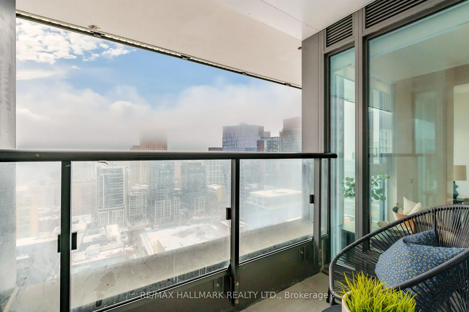 Photo 22 of Unit 2401 E, 70 Princess St E, Toronto, Waterfront Communities — HOMEH