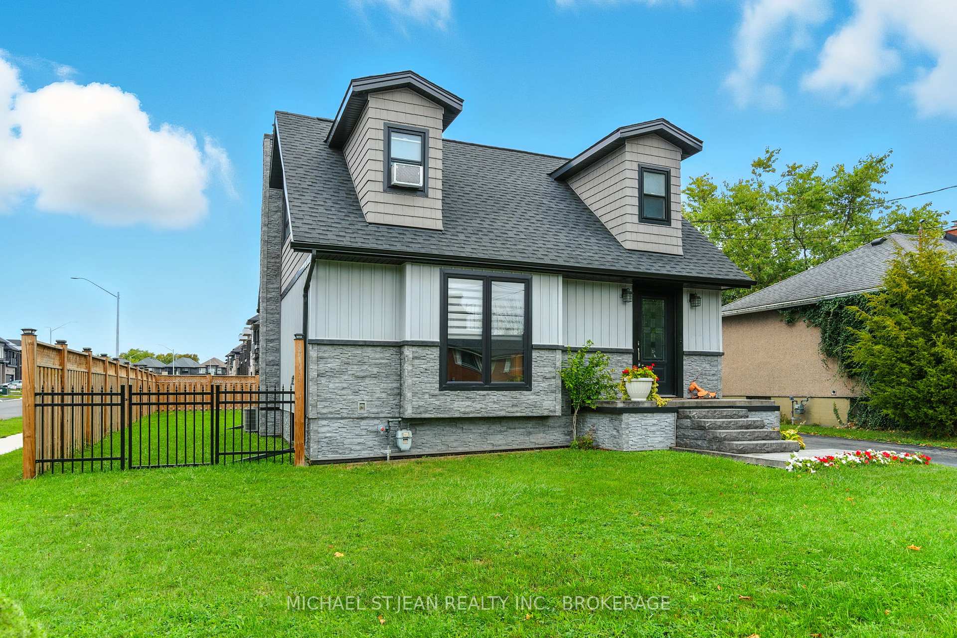 Photo 4 of 29 Sauer Avenue, Welland, Lincoln/Crowland — HOMEH