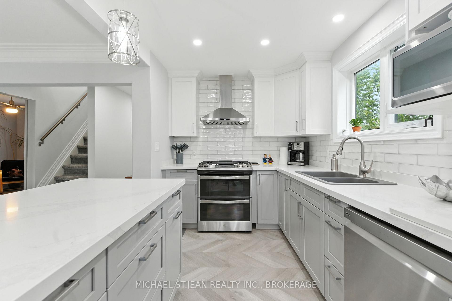 Photo 7 of 29 Sauer Avenue, Welland, Lincoln/Crowland — HOMEH