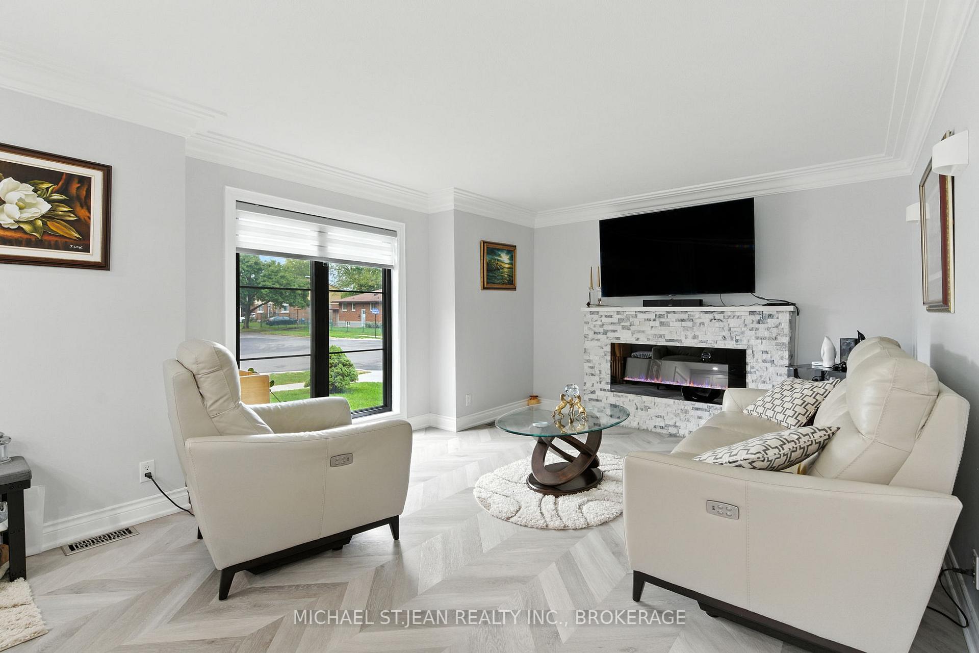 Photo 10 of 29 Sauer Avenue, Welland, Lincoln/Crowland — HOMEH