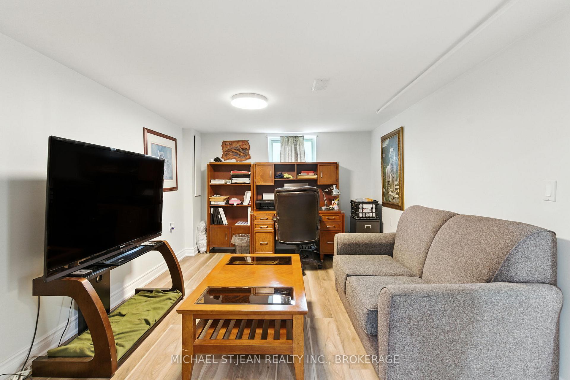 Photo 29 of 29 Sauer Avenue, Welland, Lincoln/Crowland — HOMEH