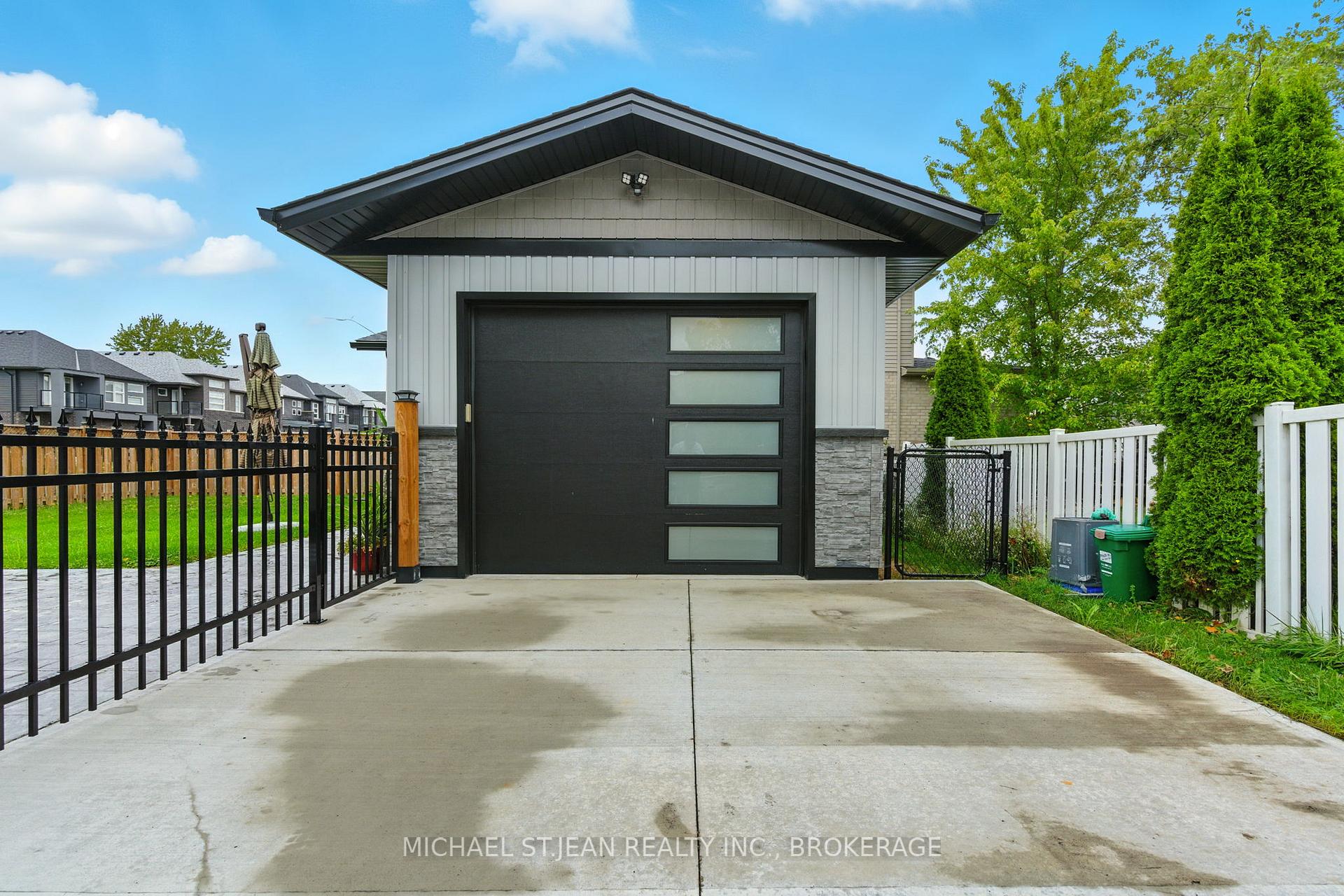 Photo 36 of 29 Sauer Avenue, Welland, Lincoln/Crowland — HOMEH