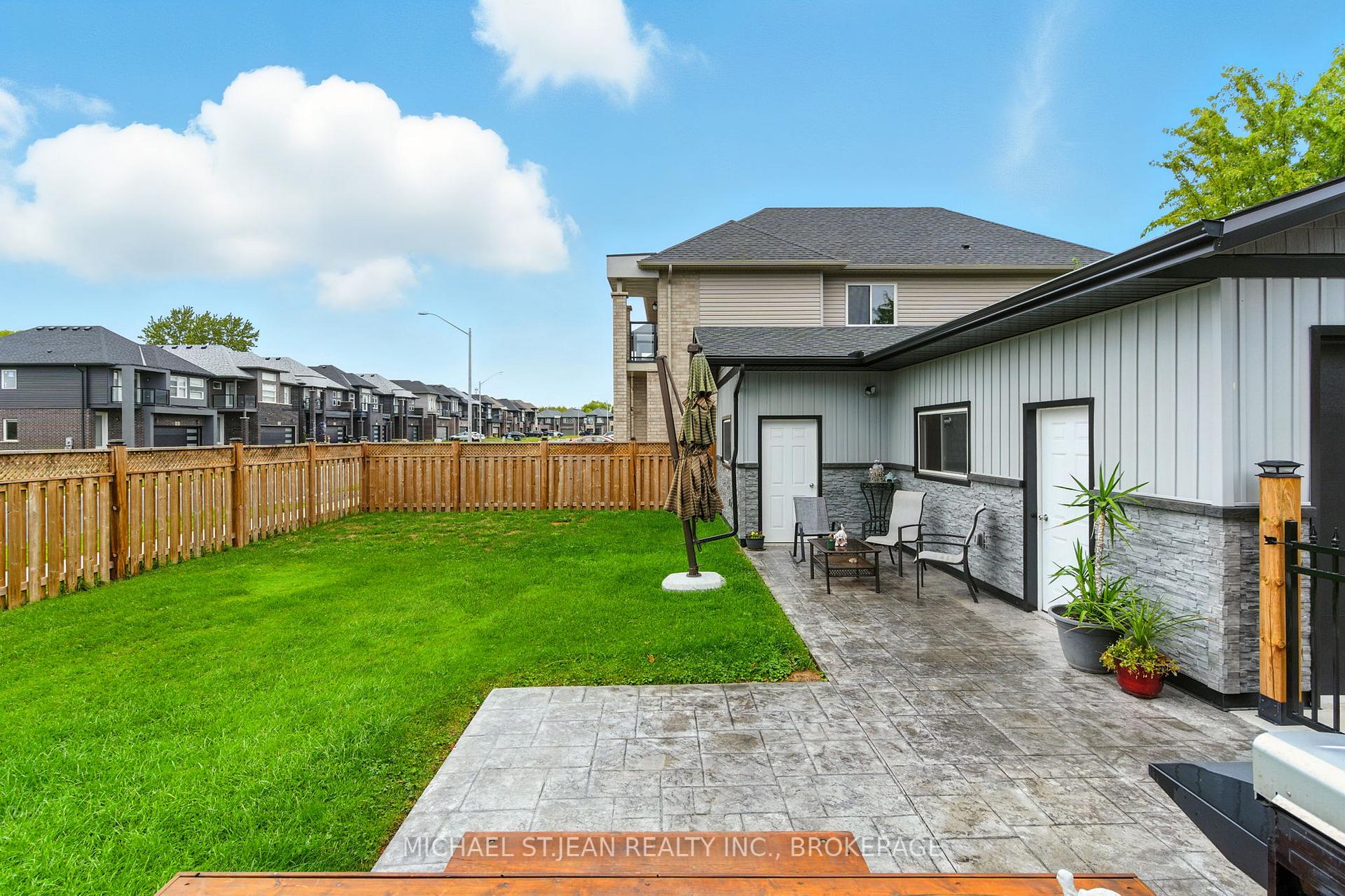 Photo 41 of 29 Sauer Avenue, Welland, Lincoln/Crowland — HOMEH