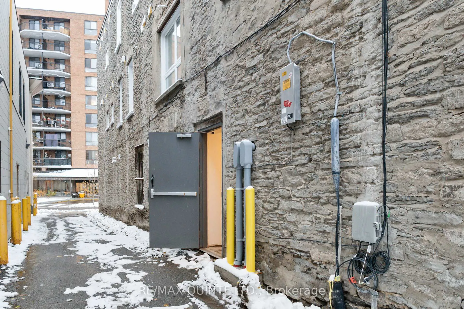 Photo 16 of Unit 101, 363 Front Street, Belleville, Belleville Ward — HOMEH
