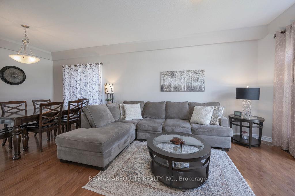 Photo 4 of 77 Carter Crescent, Arnprior — HOMEH