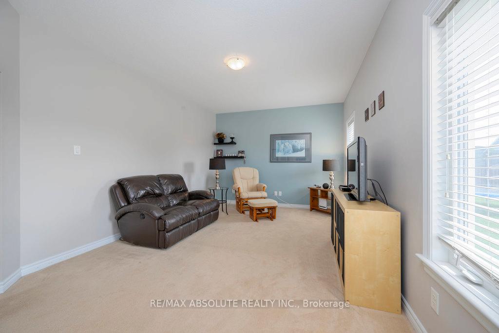 Photo 15 of 77 Carter Crescent, Arnprior — HOMEH