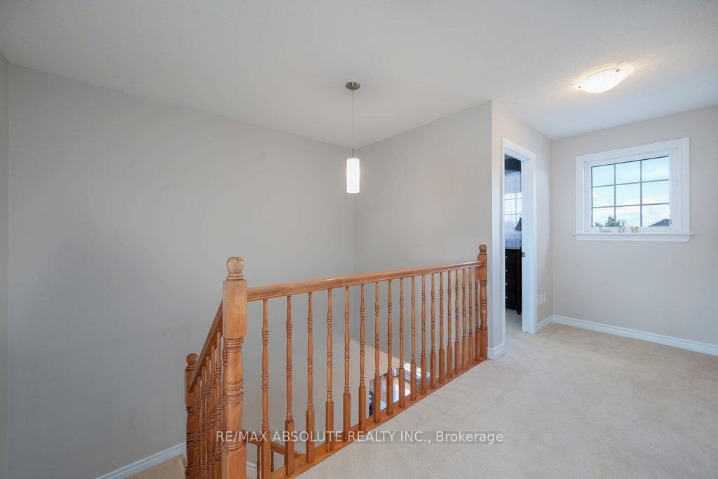 Photo 17 of 77 Carter Crescent, Arnprior — HOMEH