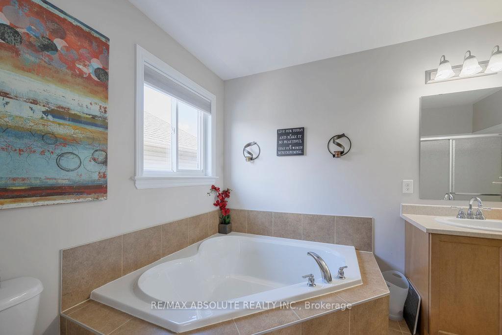 Photo 23 of 77 Carter Crescent, Arnprior — HOMEH