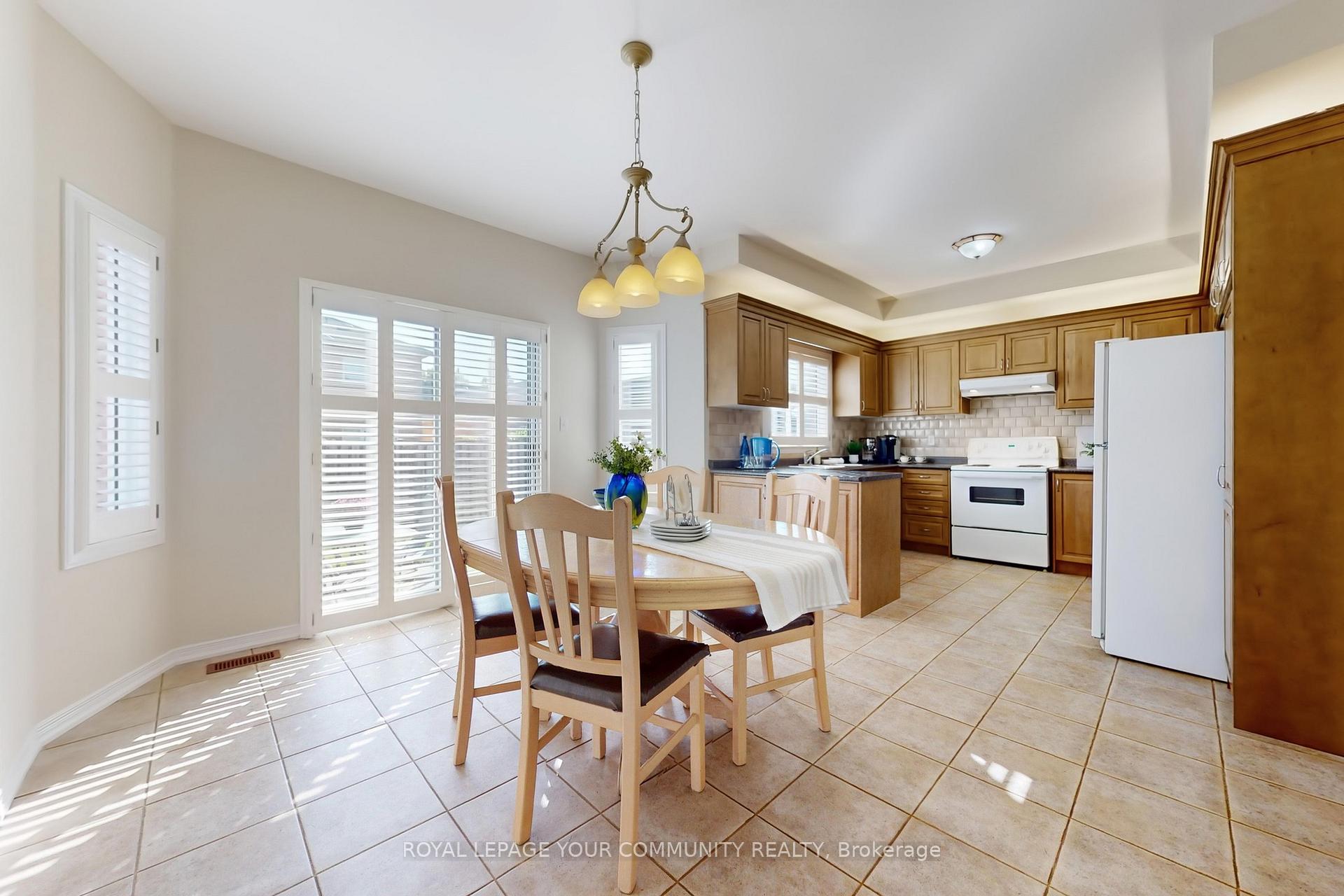 Photo 10 of 15 Marrone Street, Vaughan, Vellore Village — HOMEH